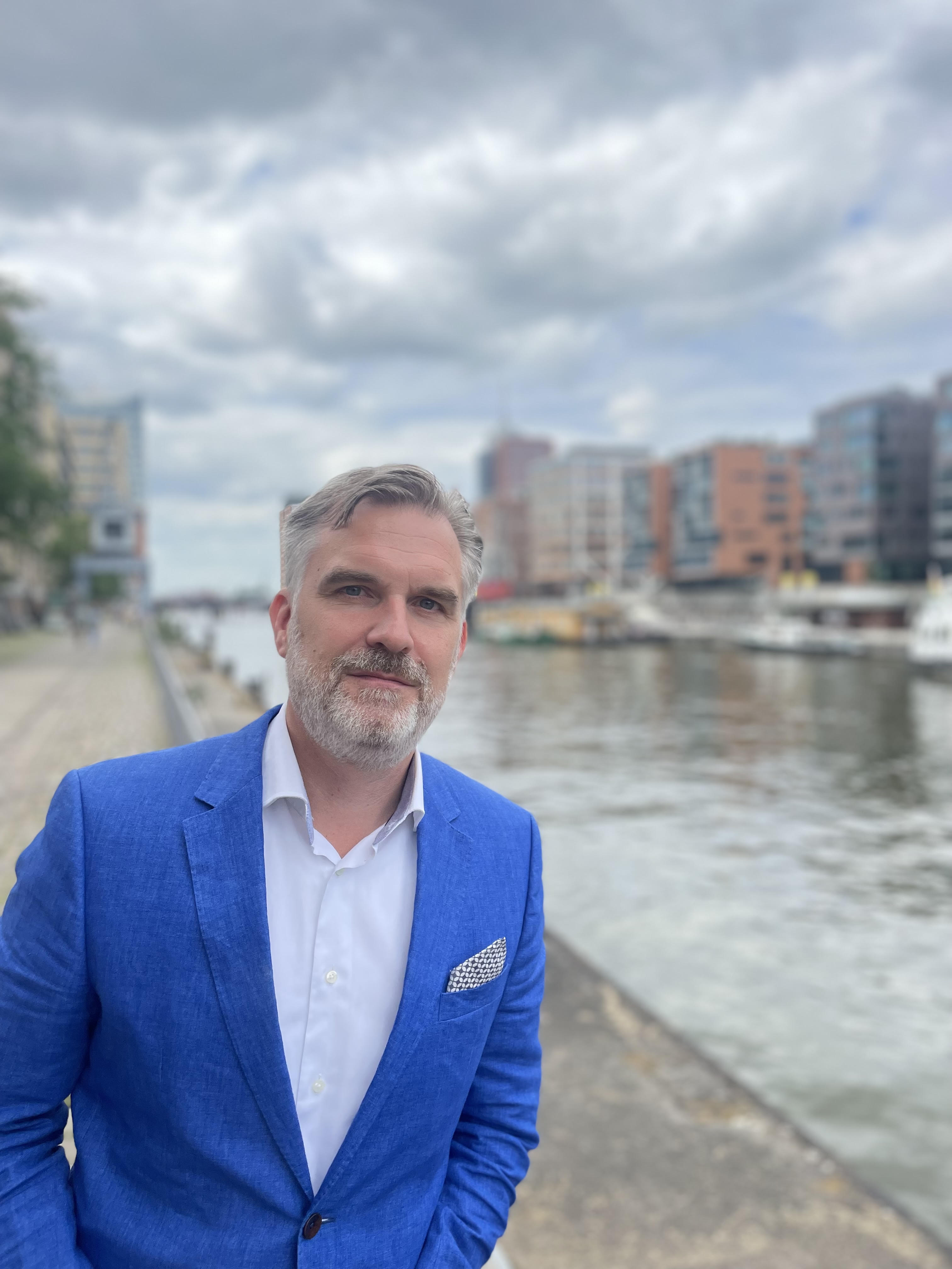 Autorenlesung mit Tibor Rode