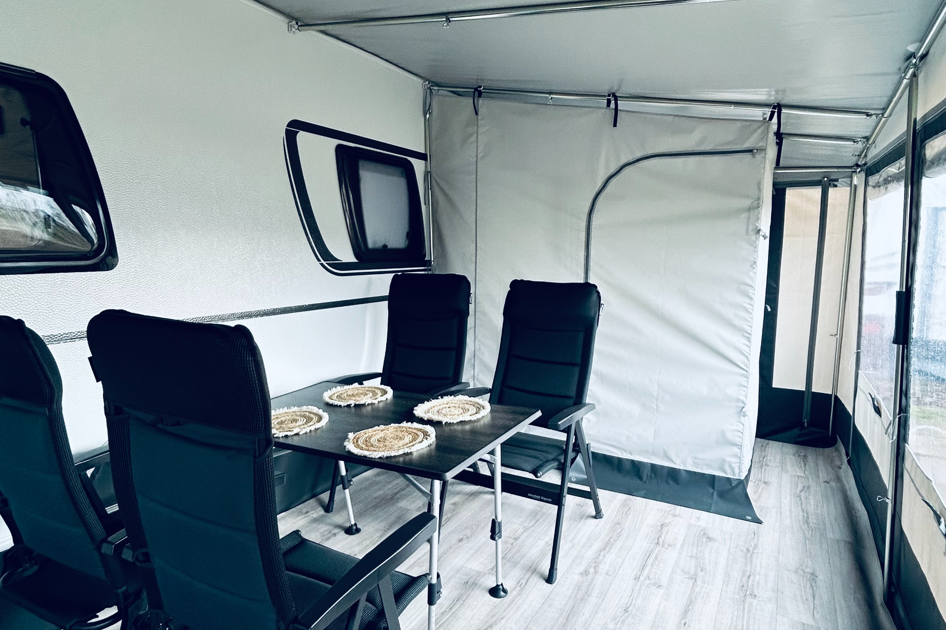 Mietwohnwagen - Campingplatz Dümmer See, Hüde