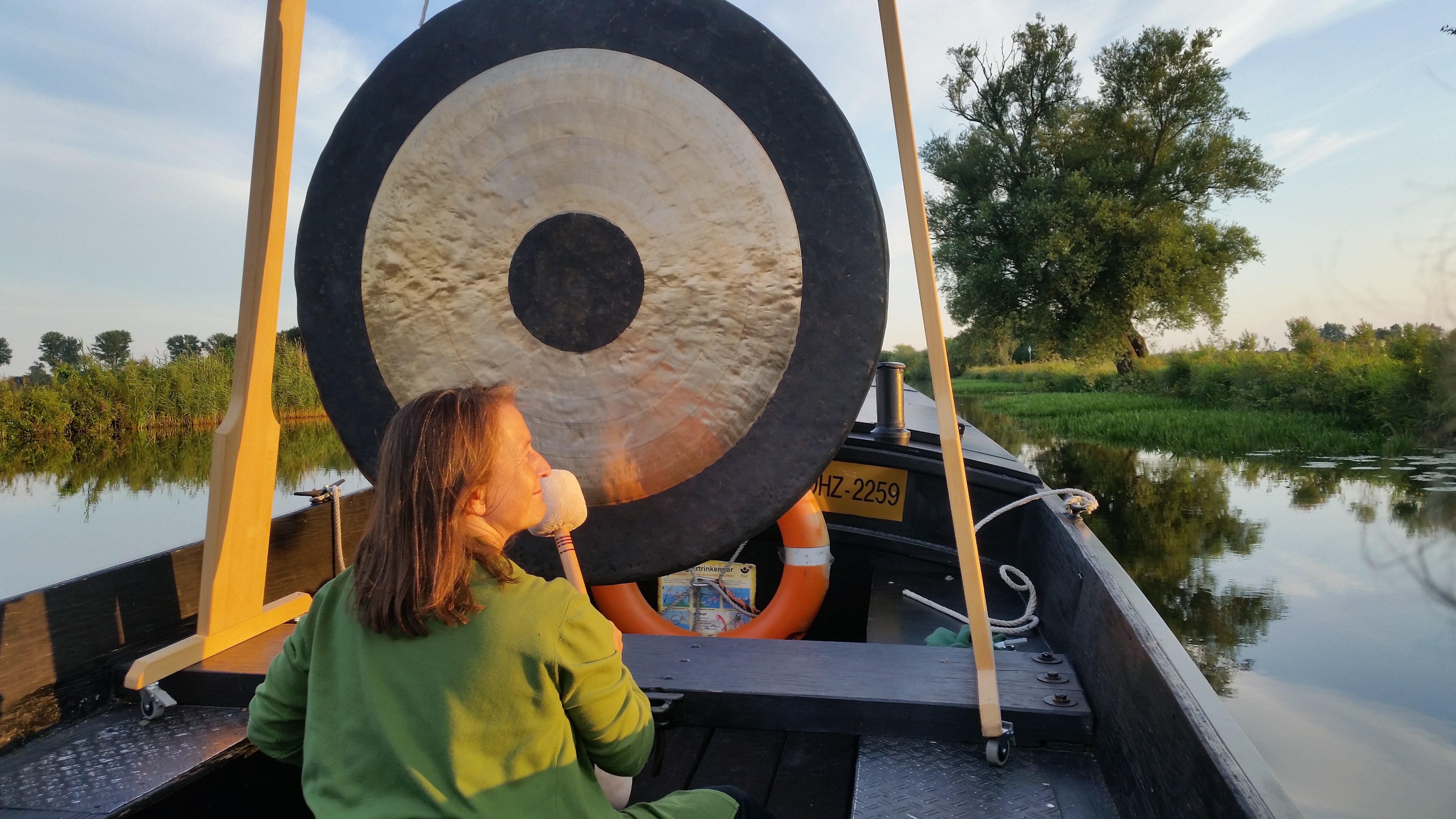 GONG - Flussfahrt