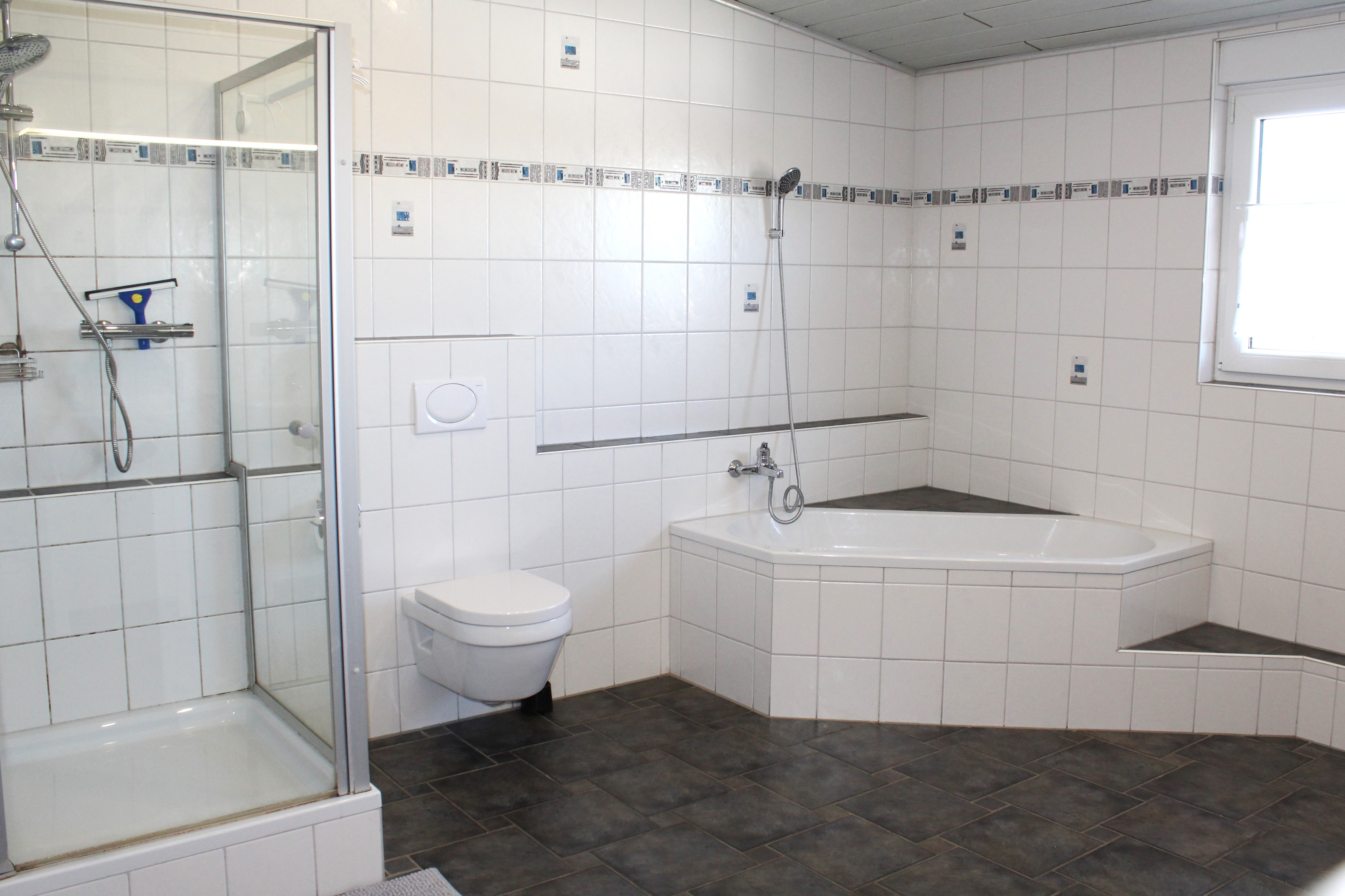 Badezimmer 1