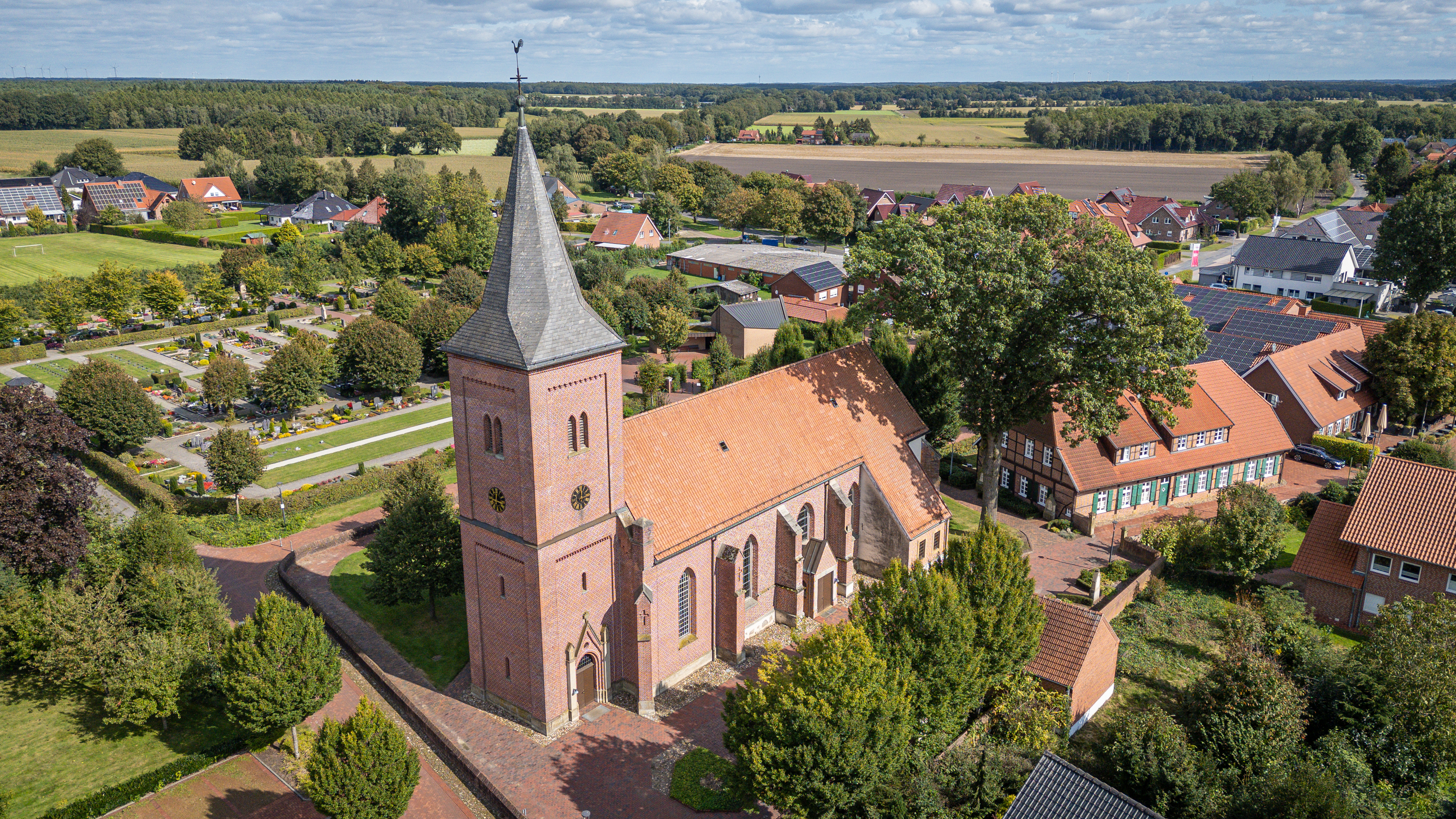 St.-Clemens-Kirche Holte-Lastrup