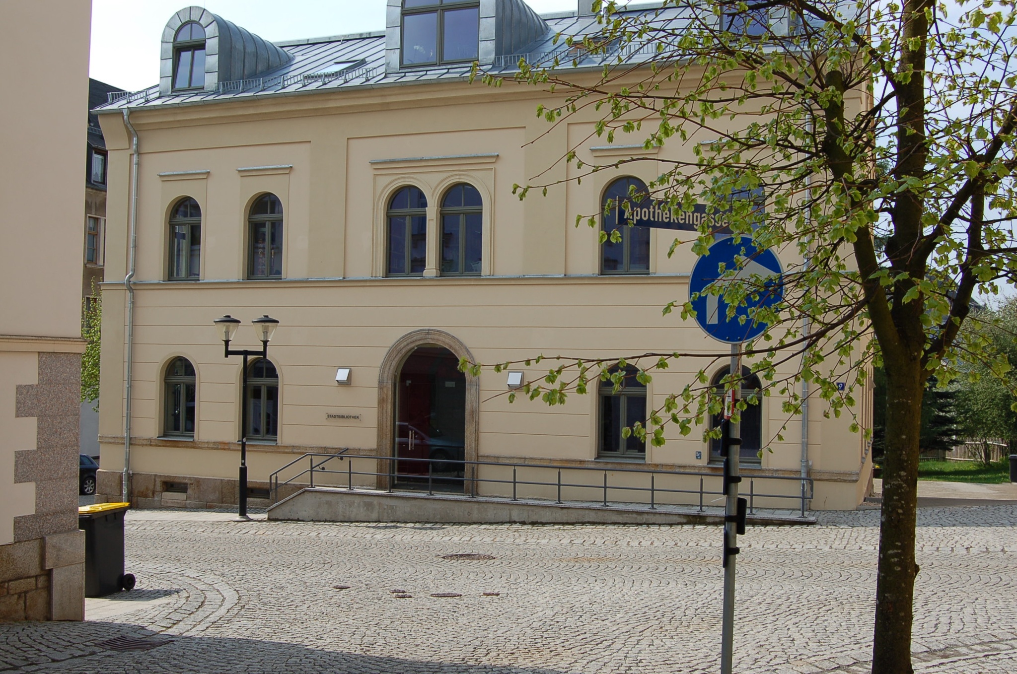 Stadt- und Schulbibliothek Treuen – Motiv