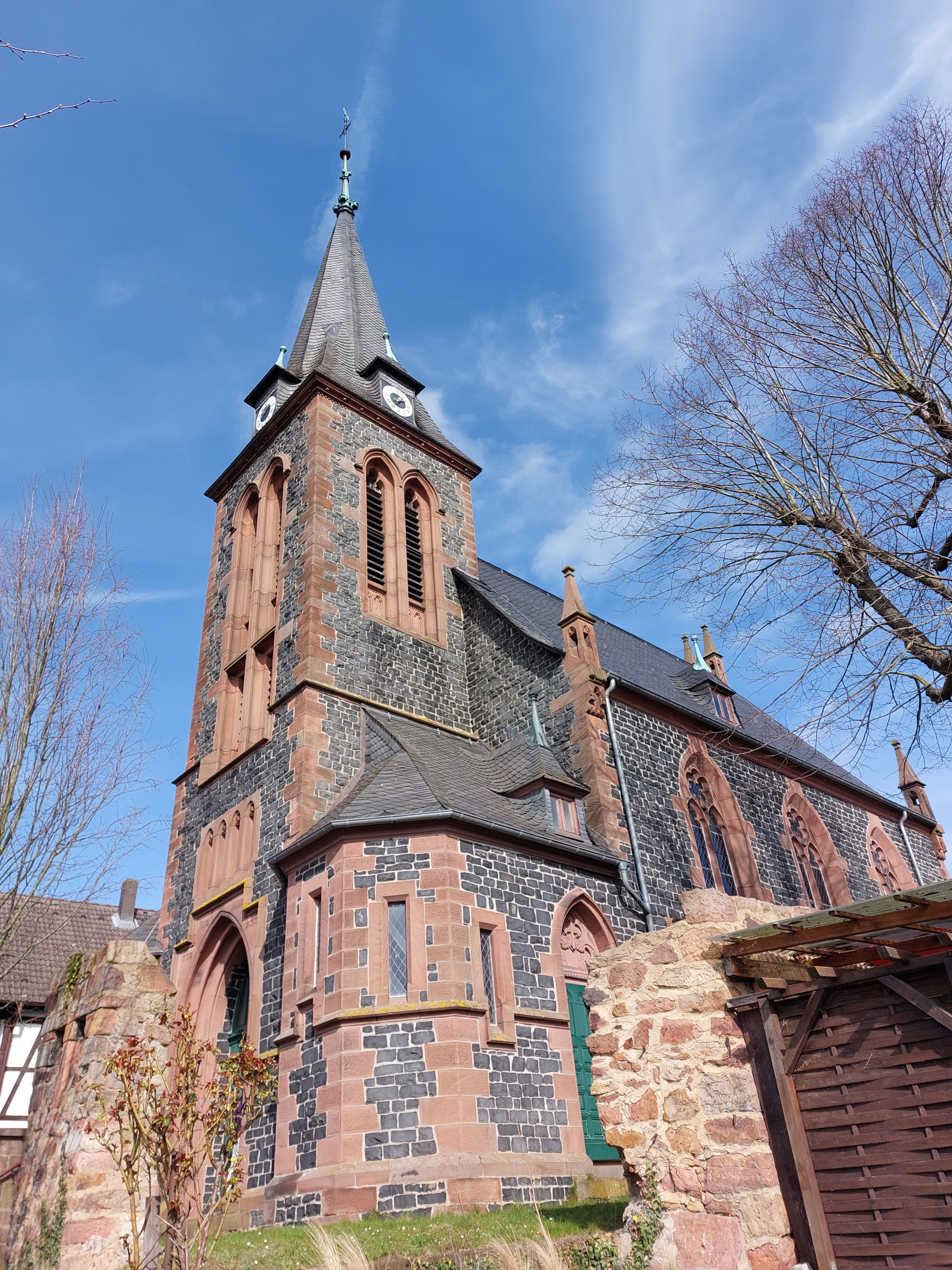 Ev. Kirche Allendorf an der Landsburg, Außenansicht
