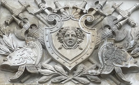 Über Schlossgeister, Hexen und Vampire