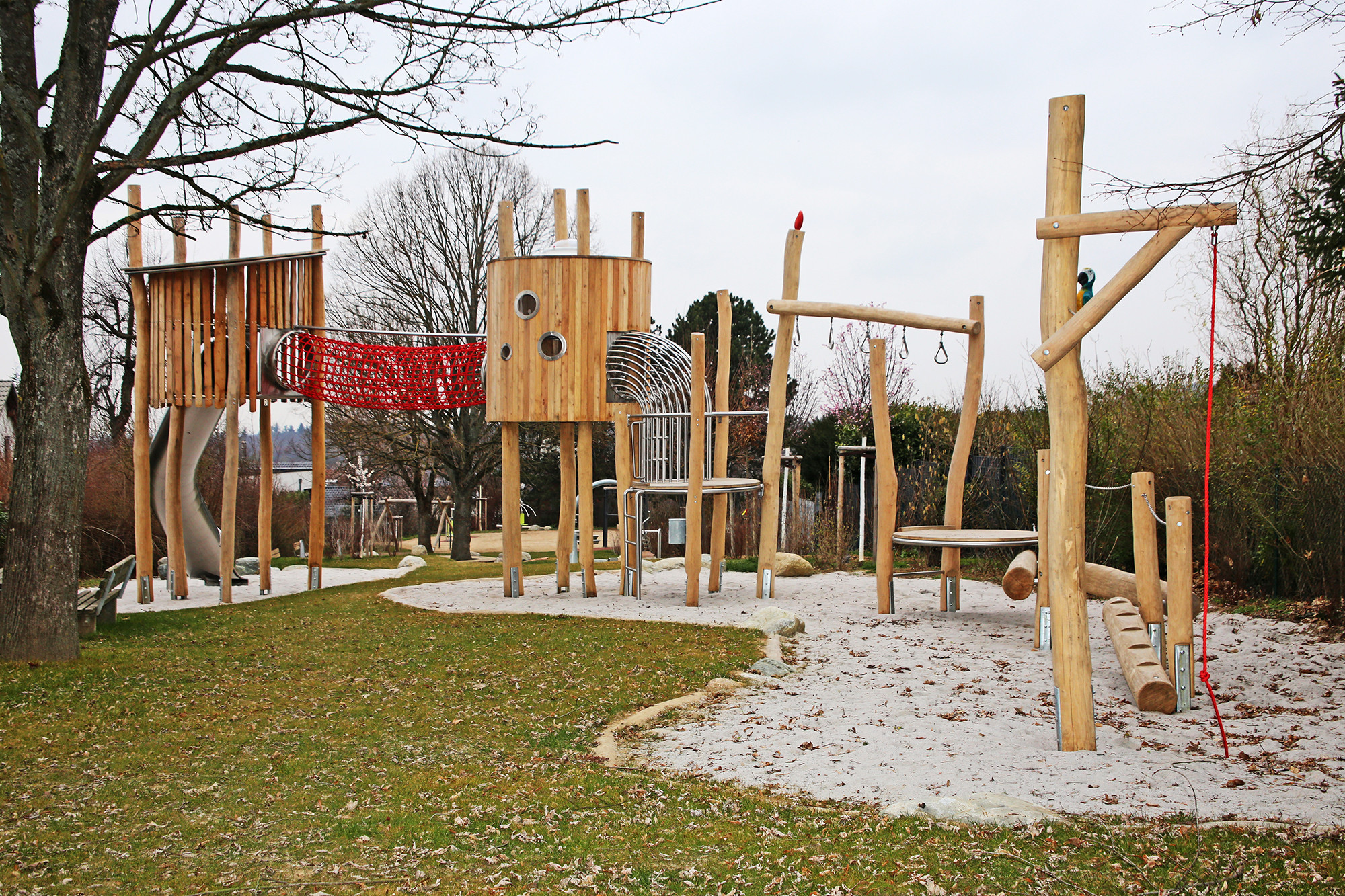 Spielplatz Leo-Fall-Straße-2023-01-2000