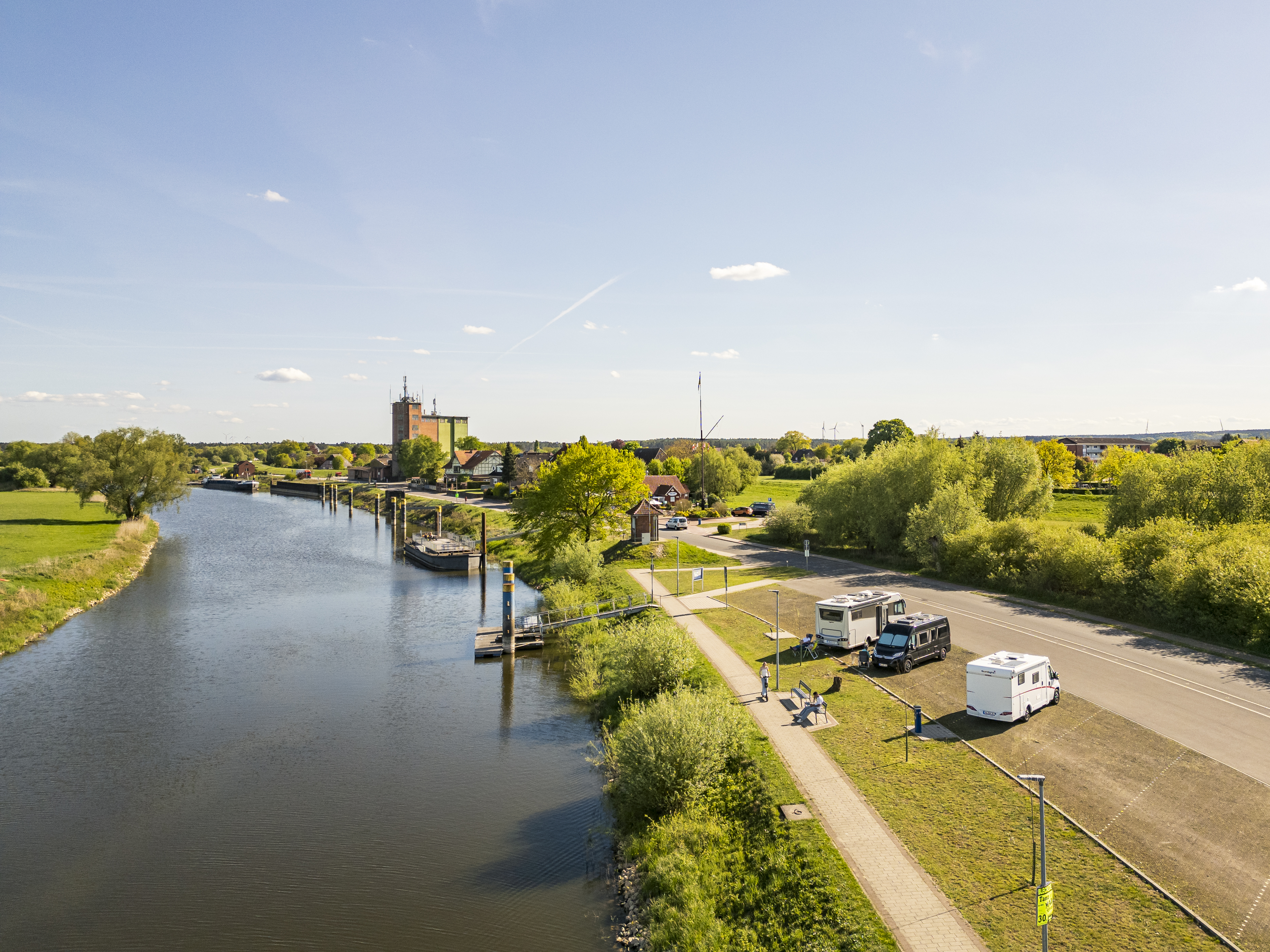 Wohnmobilstellplatz am Hafen