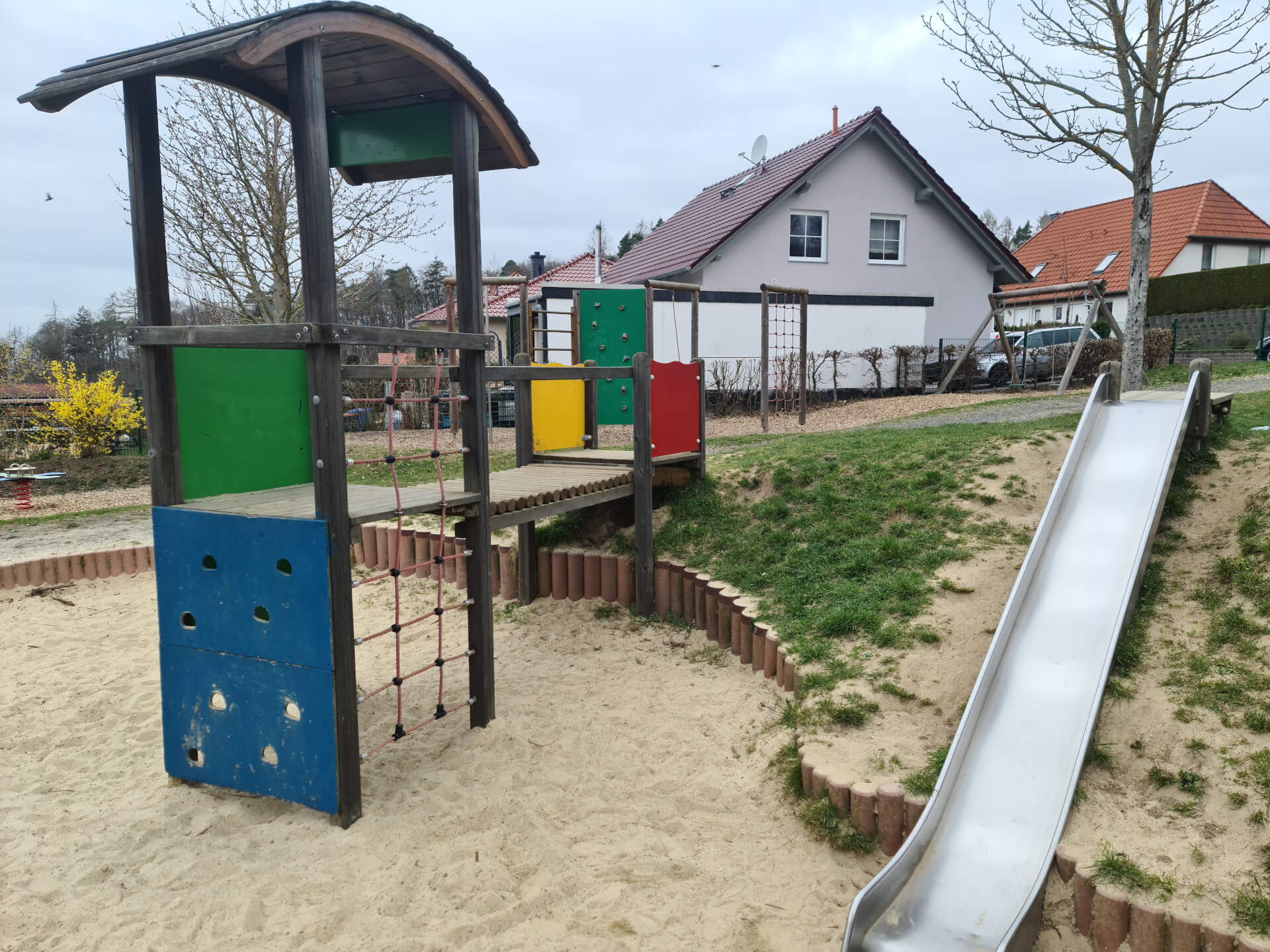 Spielplatz "Ebereschenring"