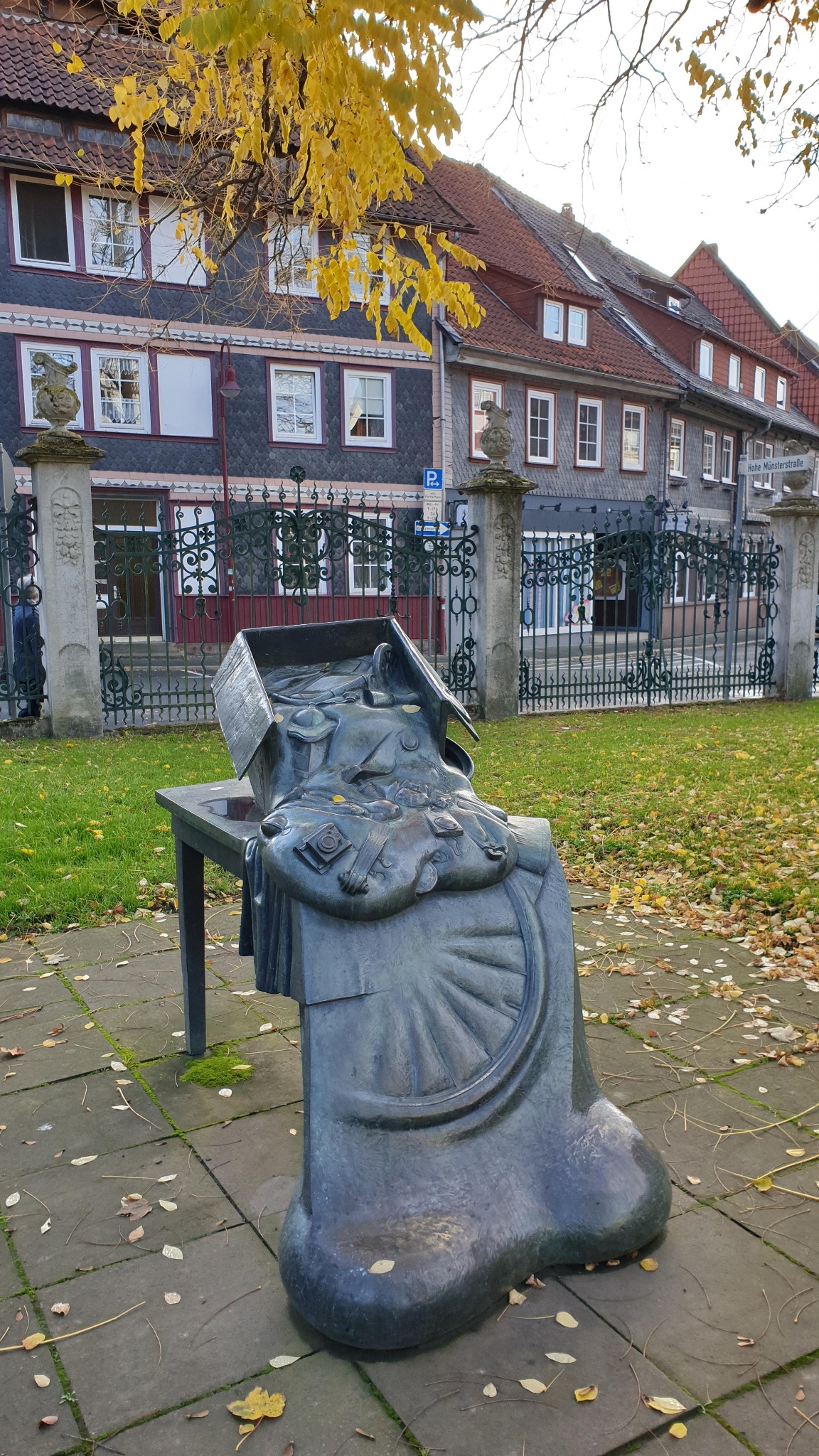 August-Stukenbrok-Denkmal im Stiftsgarten