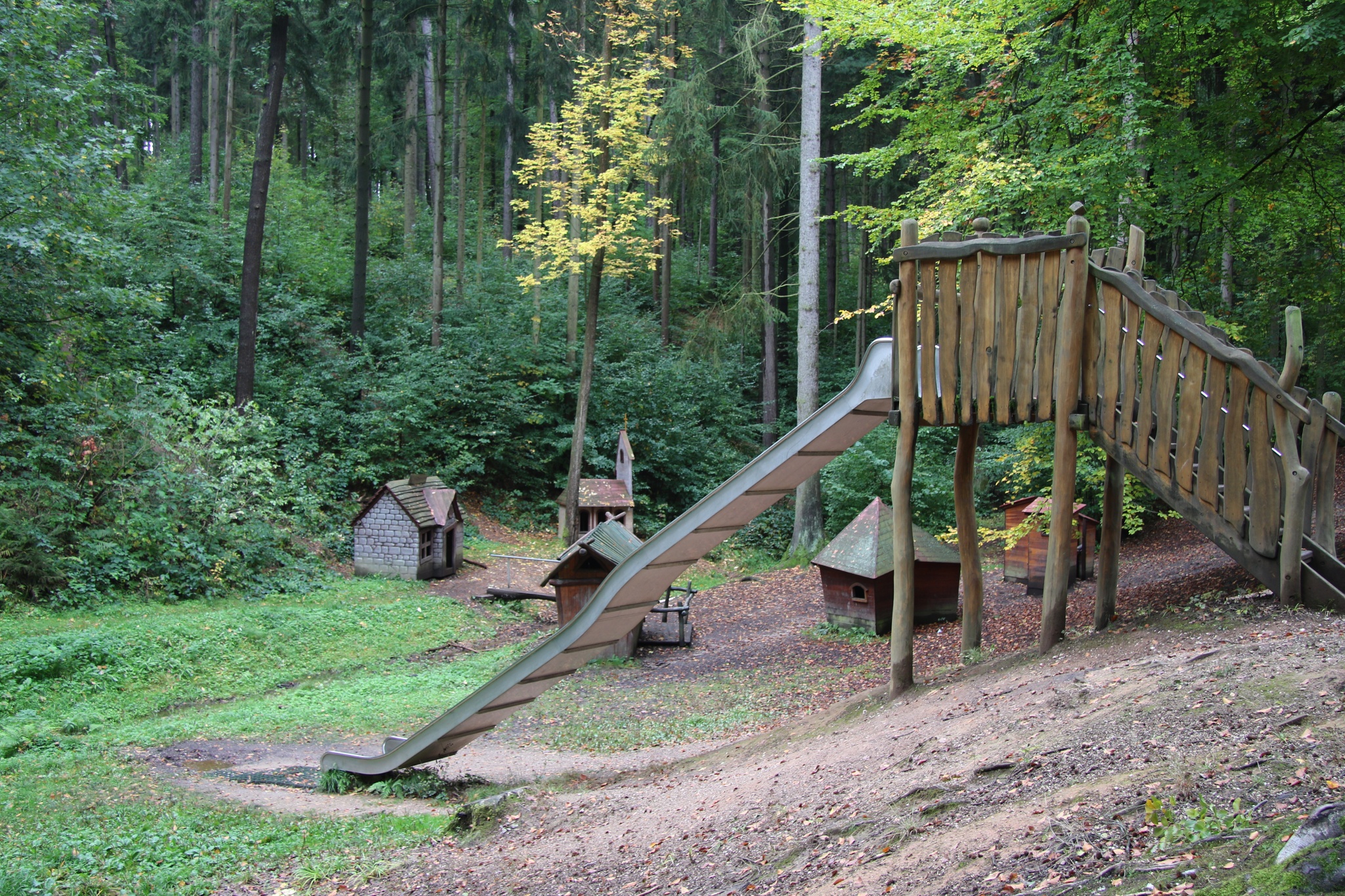 Waldspielplatz Weißenborner Wald – Motiv