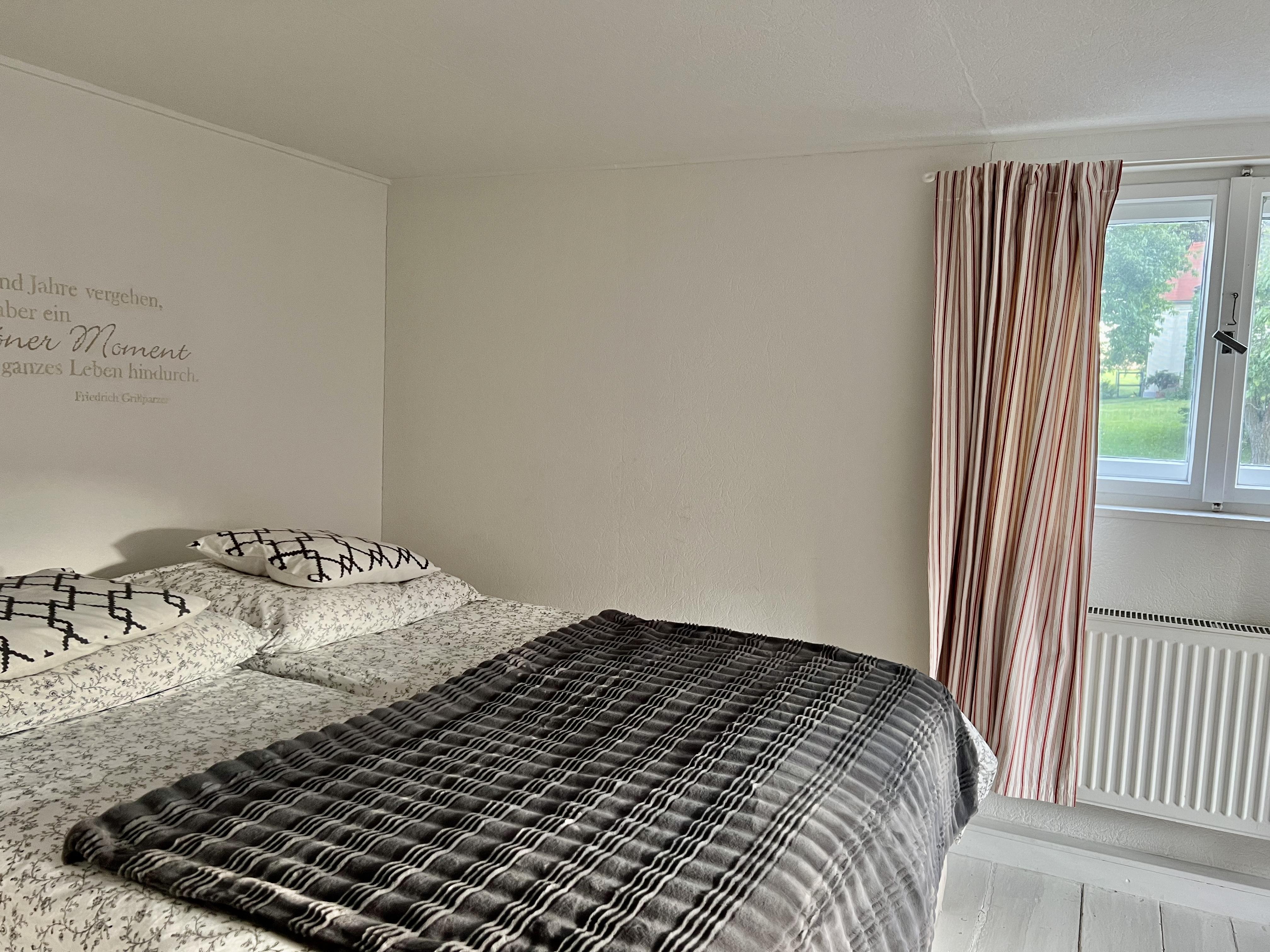 Schlafzimmer 2