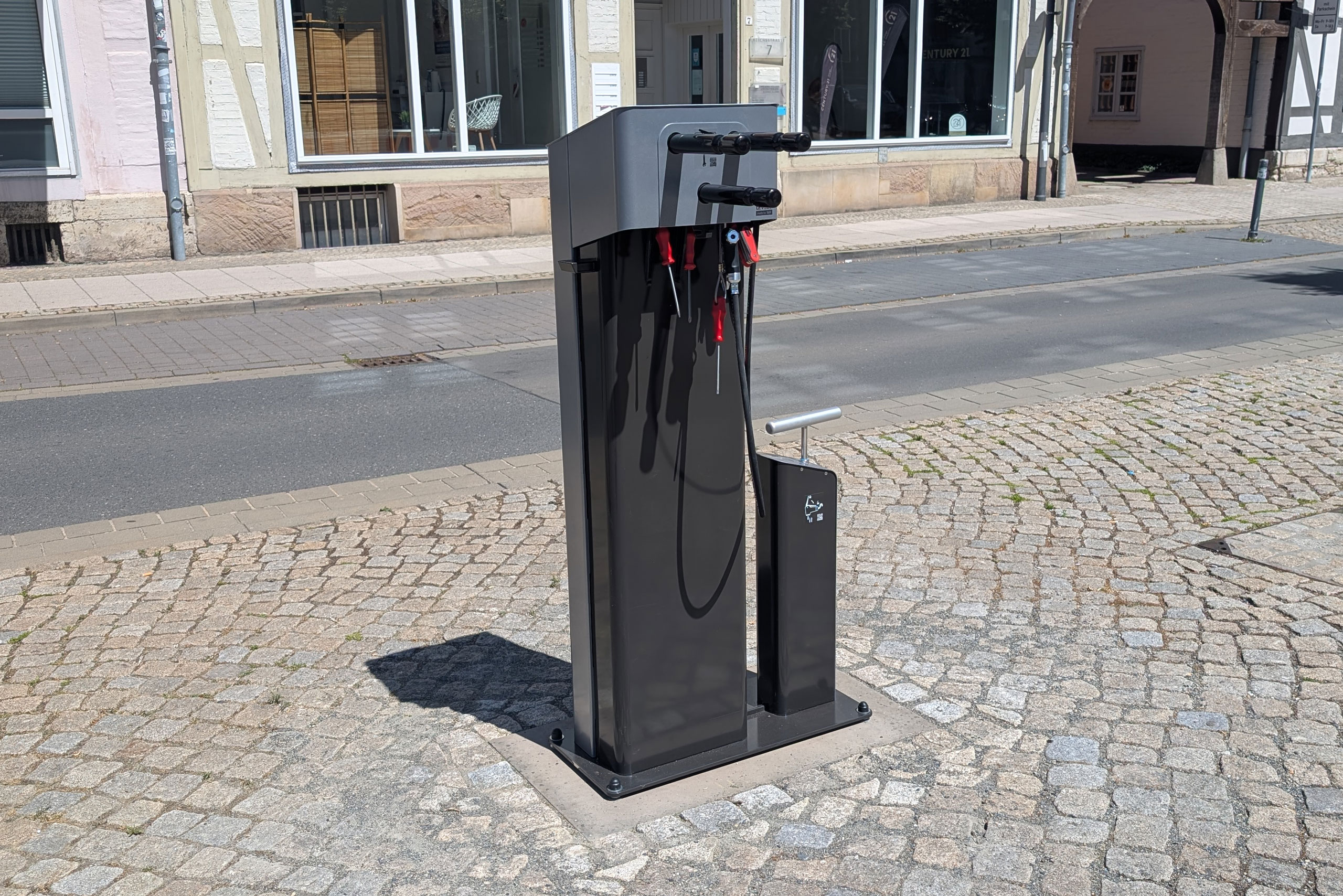 Fahrrad-Reparatur-Station (Kornmarkt)