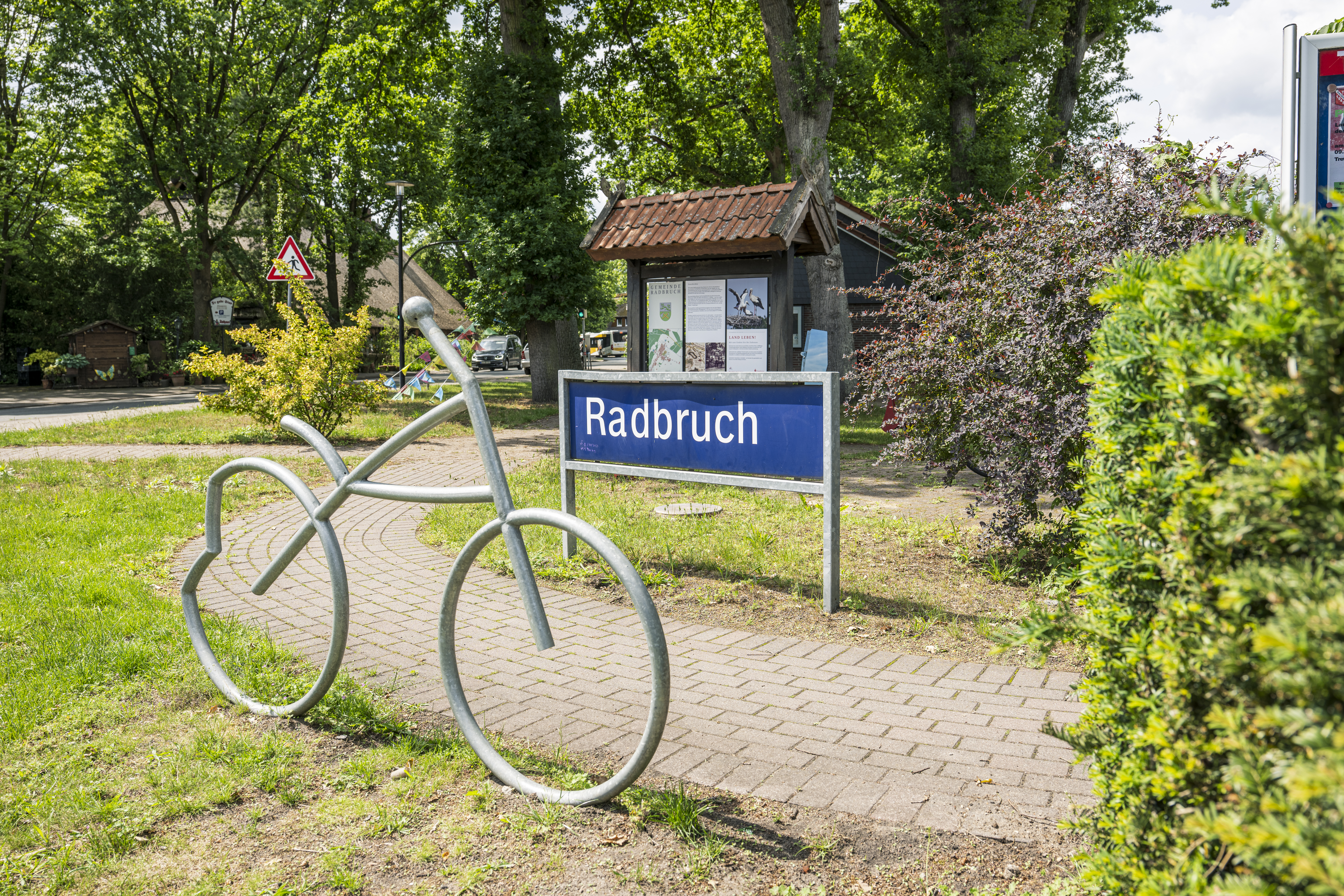 Fahrradrastplatz Dorfmitte "Radbruch"
