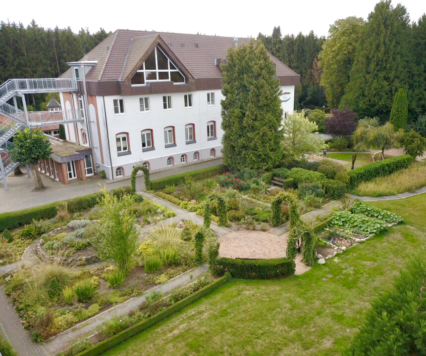 Außenansicht Drohne (10).jpg