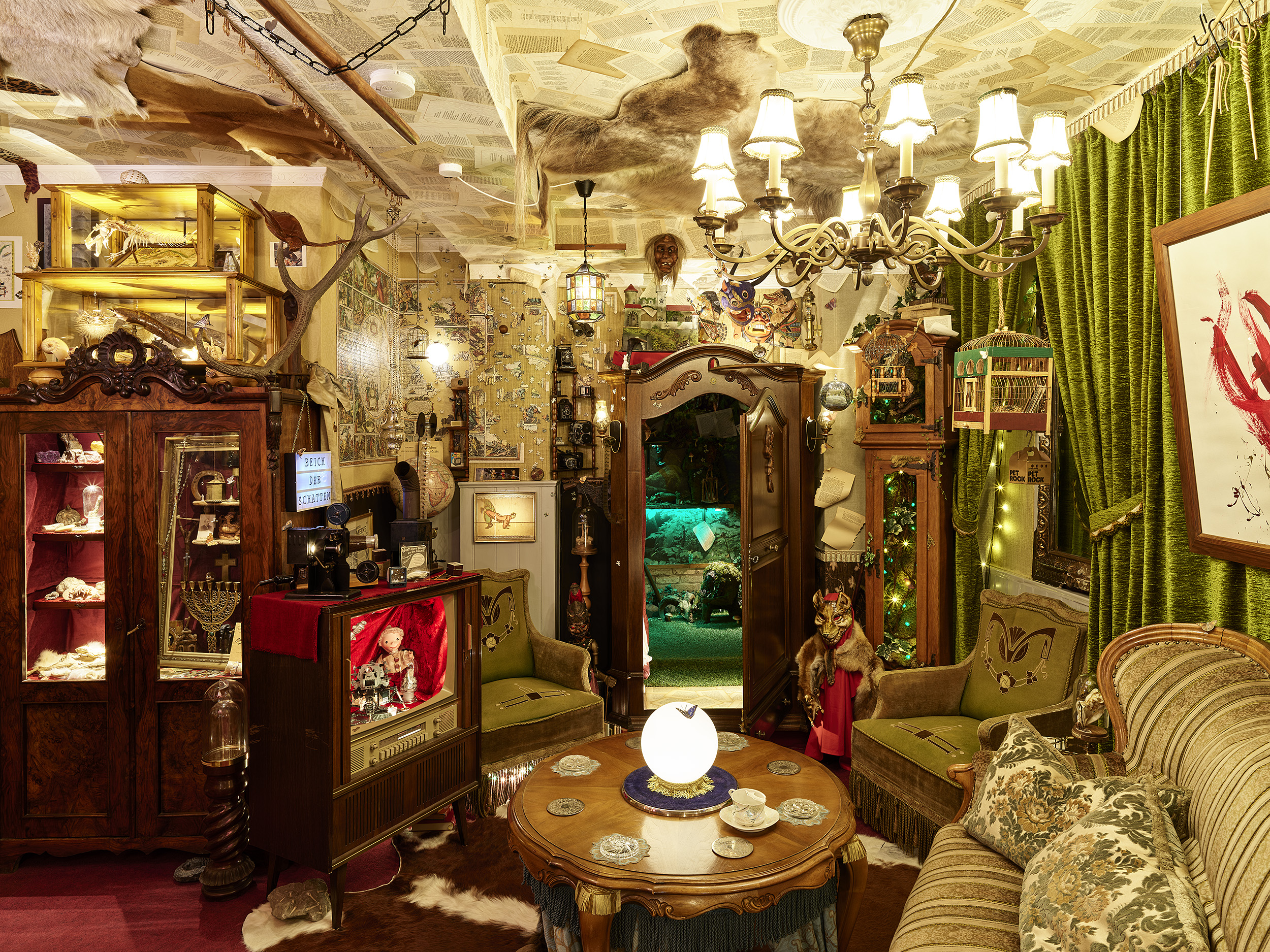 D. Zielske Wunderkammer Shooting02.jpg