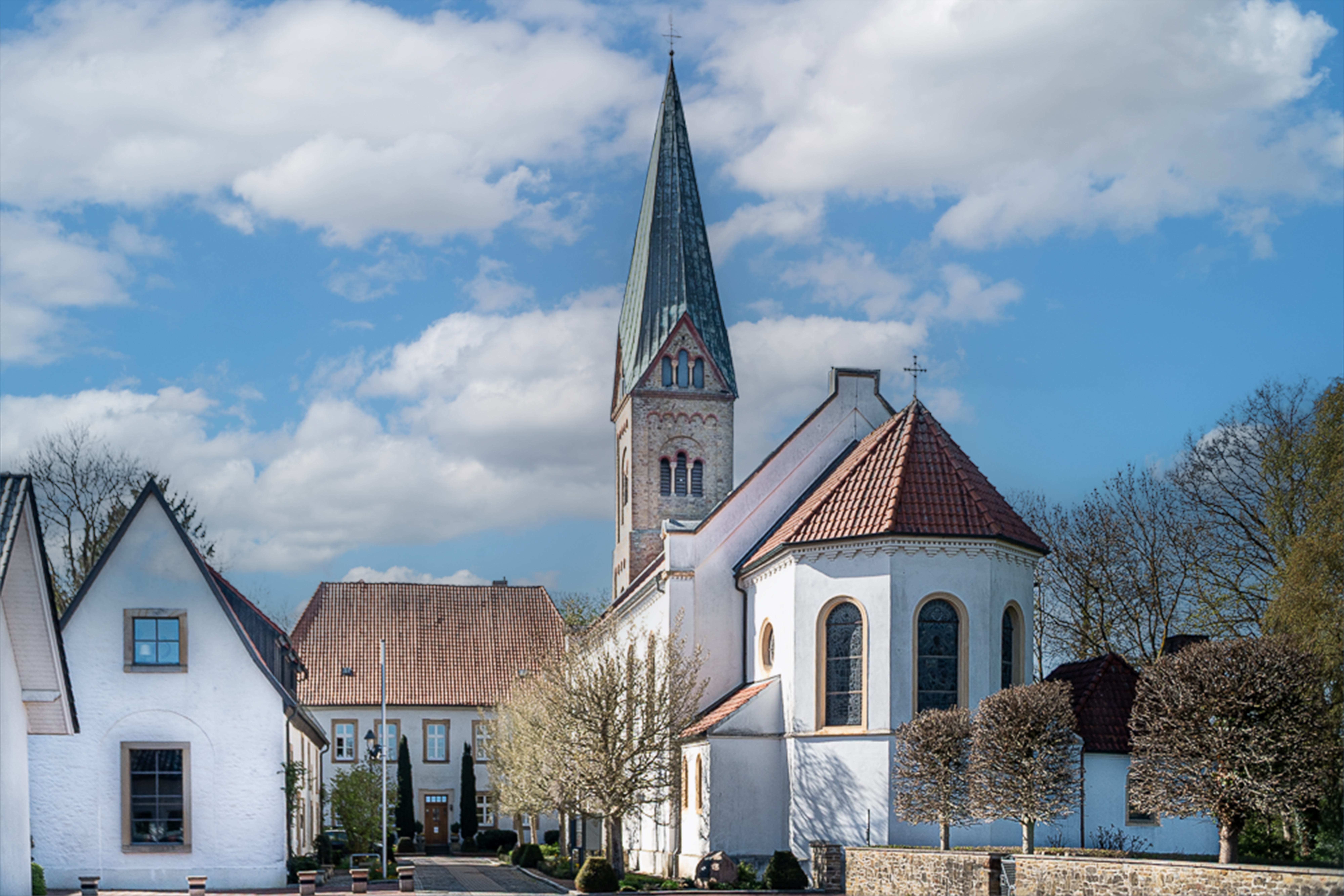 St. Paulus + Burghofhaupteingang
