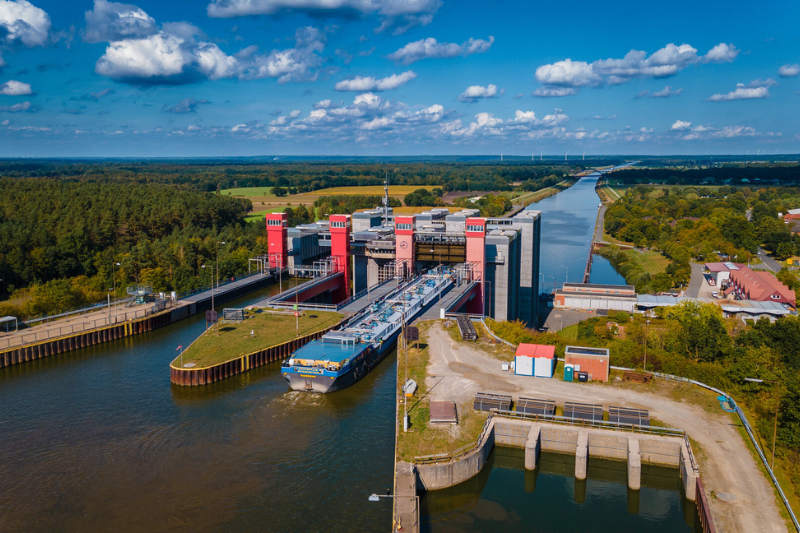 Kleine Runde zum Elbe-Seiten-Kanal mit Schiffshebewerk