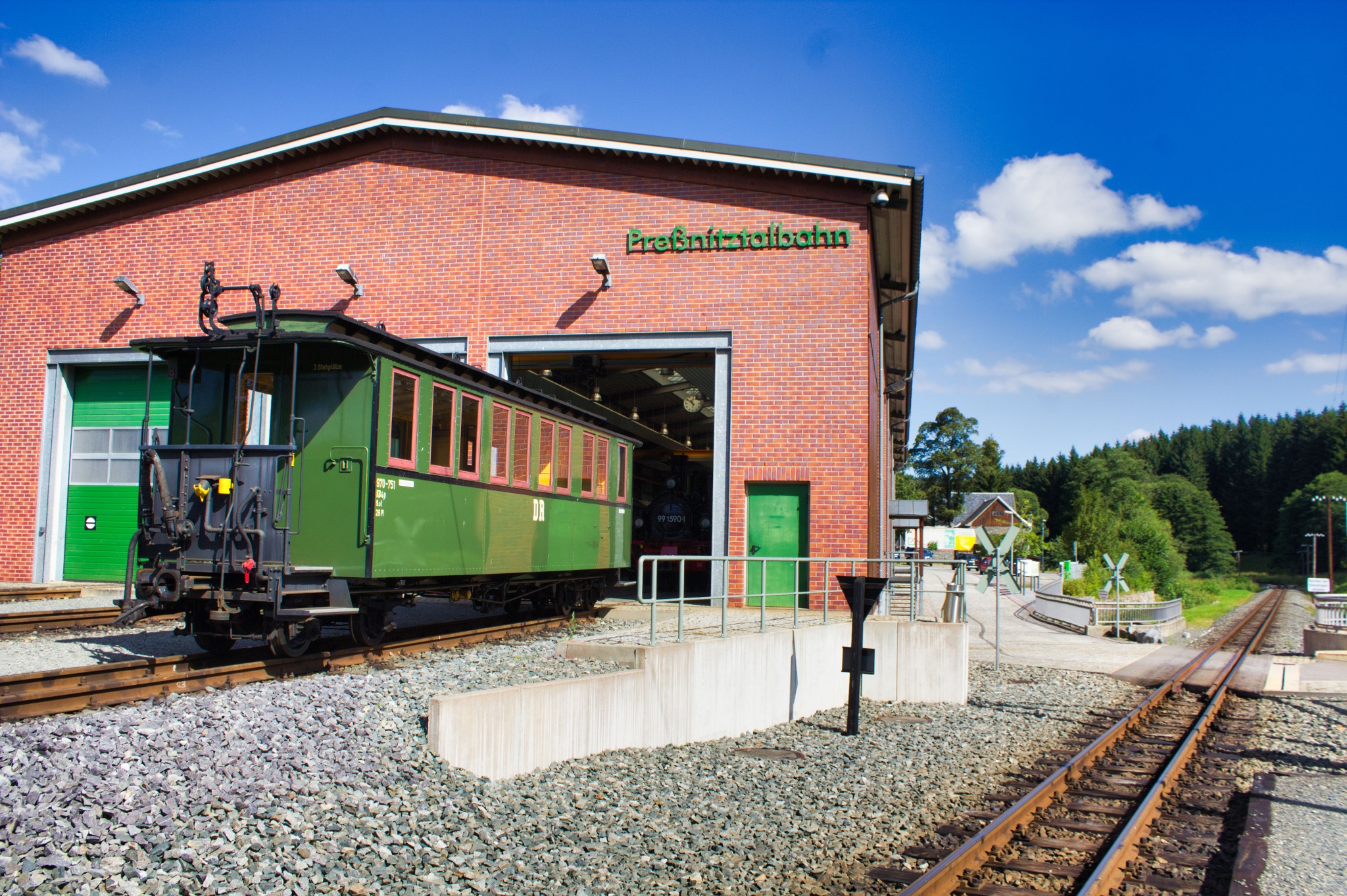 Mit Dampf durchs Tal – zwischen Bahnromantik und Flussrauschen