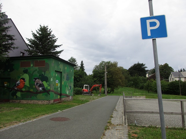 Parkplatz in Neustadt nahe Feuerwehrhaus – Motiv