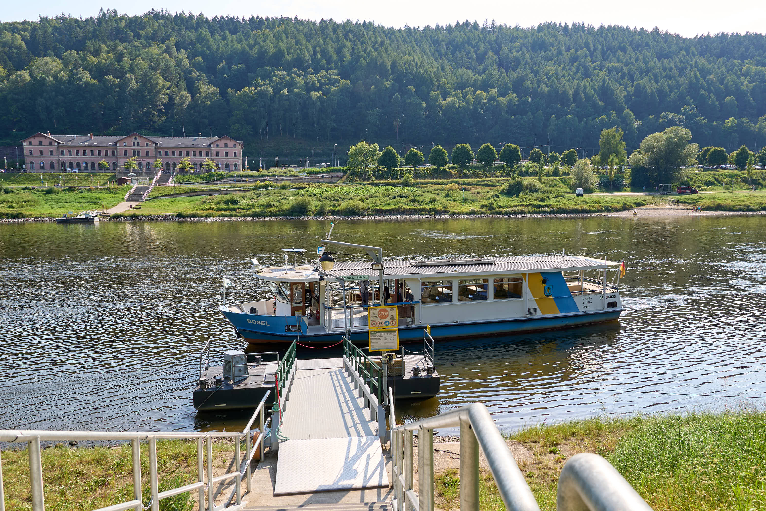Fähre F5.1 Bad Schandau Bahnhof – Elbbrücke (Querfähre)