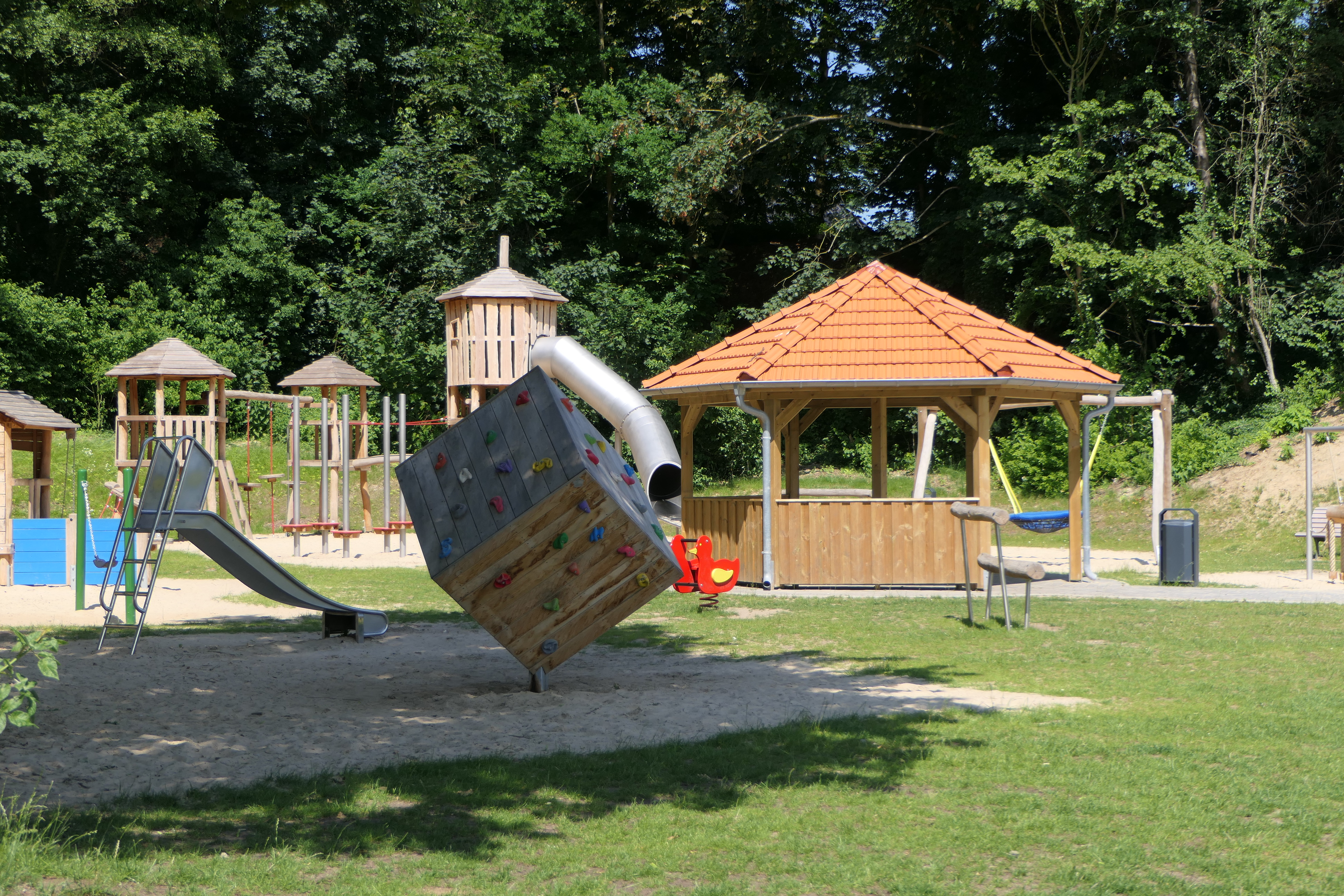 Abenteuerspielplatz für kleine Entdecker