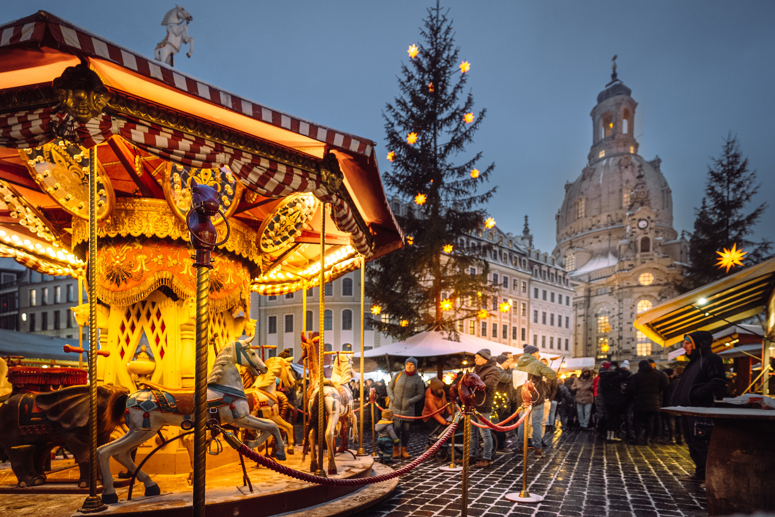Romantischer Weihnachtsmarkt am Dresdner Schloss