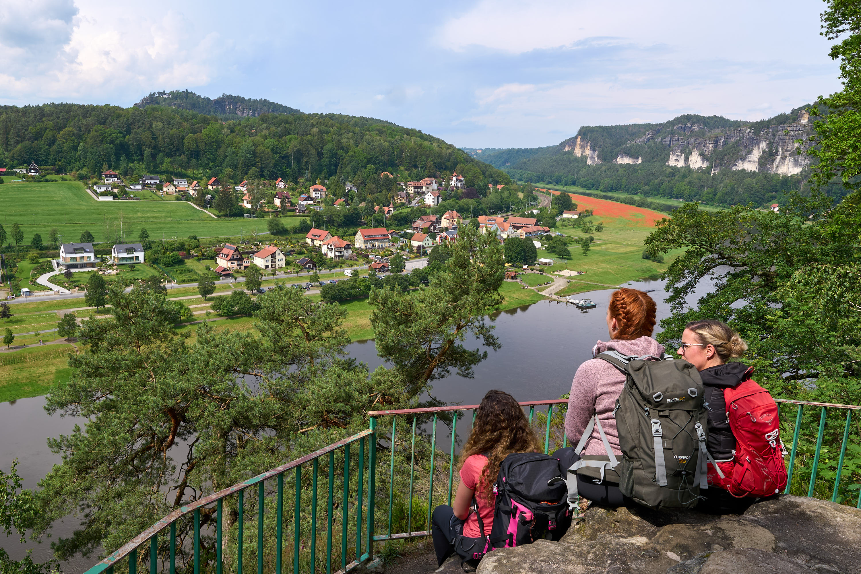 Kleine Bastei mit Rhododendronpark (Rathen) – Motiv