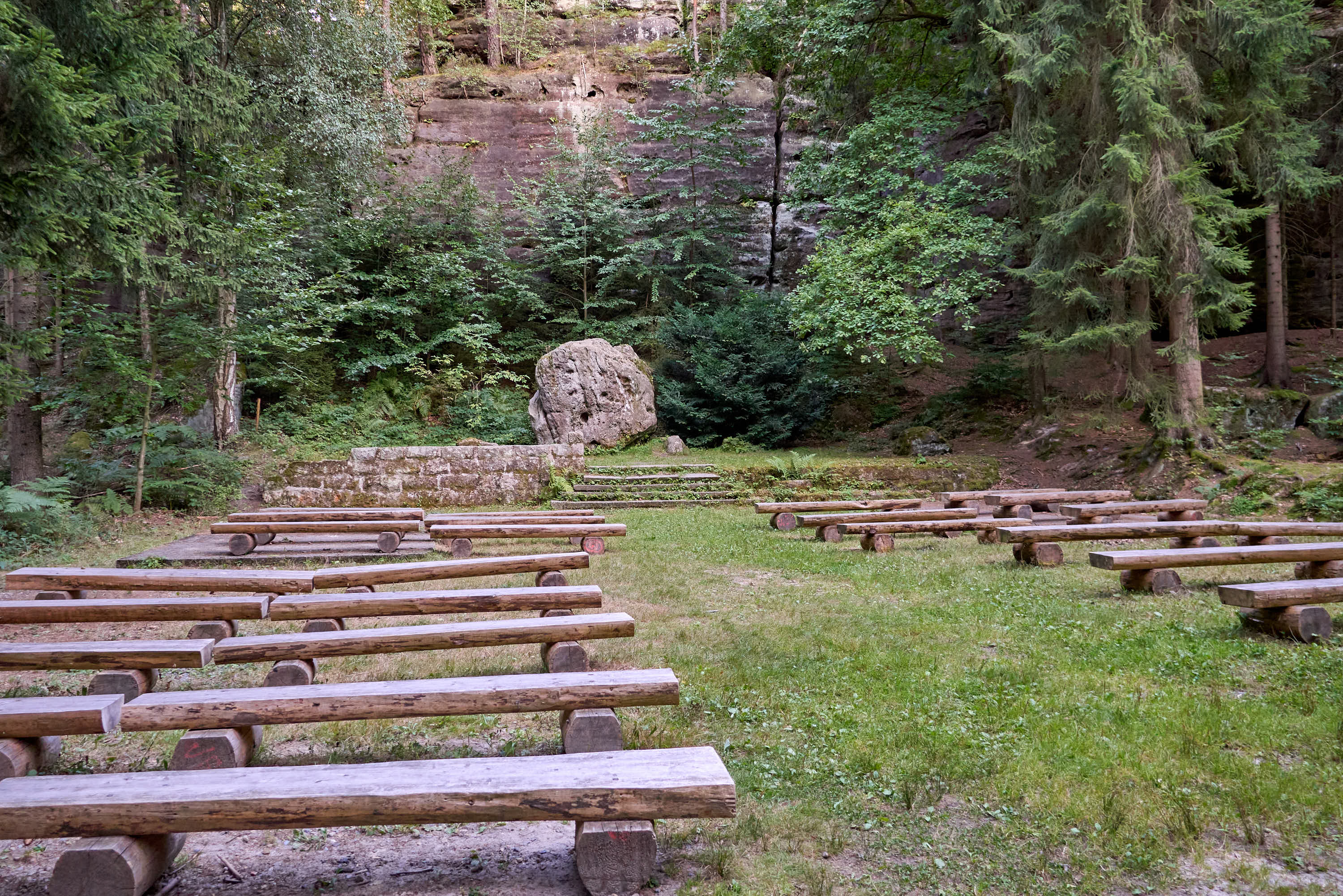Waldbühne Leupoldishain – Motiv