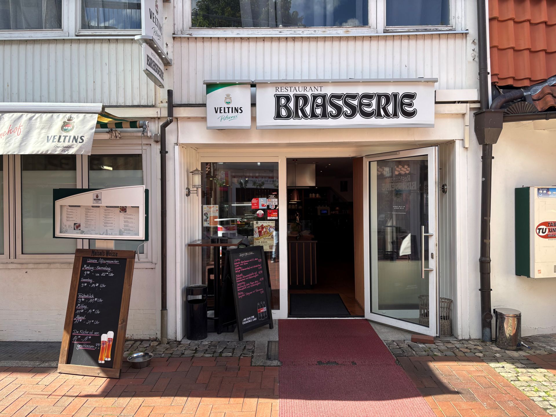 Nette Toilette - Café-Bar-Restaurant Brasserie im Rinnehof