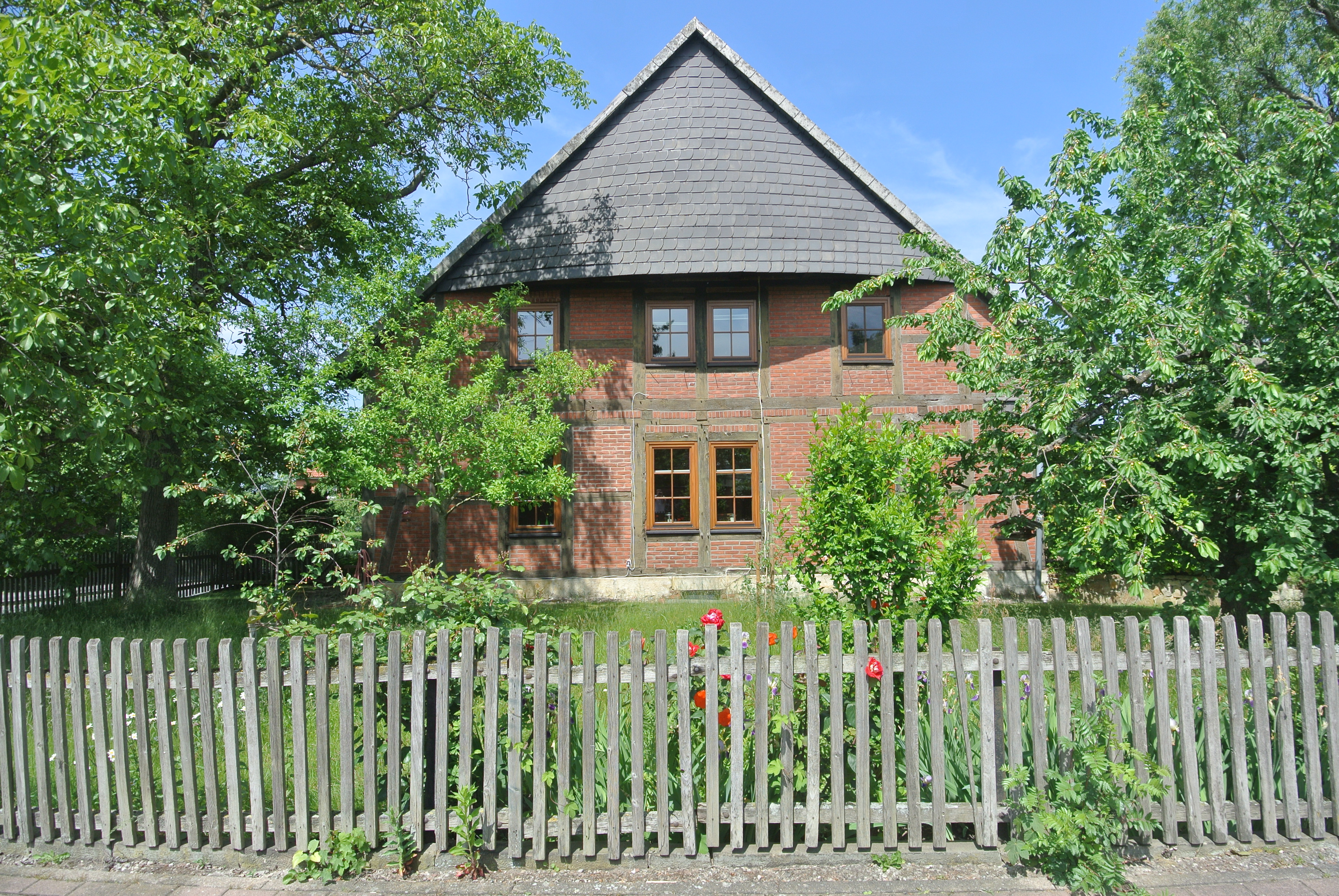 ANNO1911_Hausansicht_31688_Nienstaedt_Ferienwohnung.jpeg