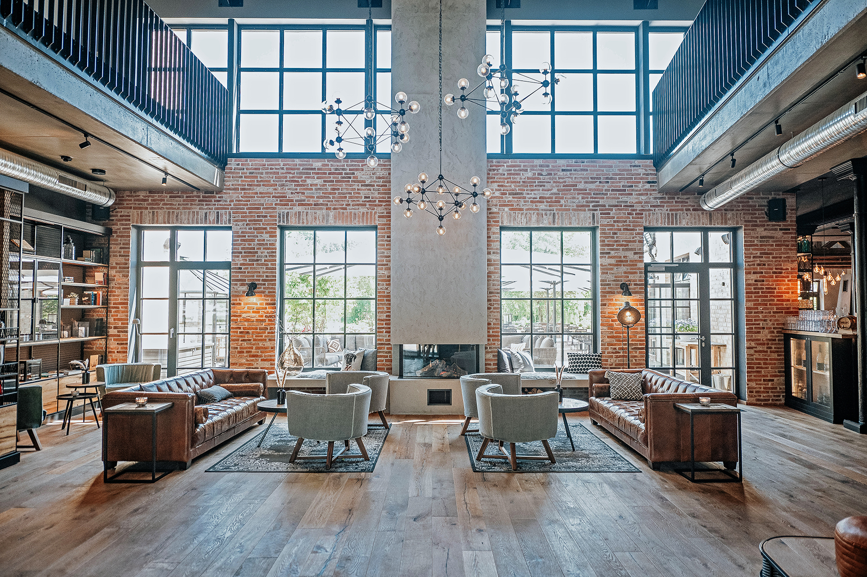 After Work im River Loft