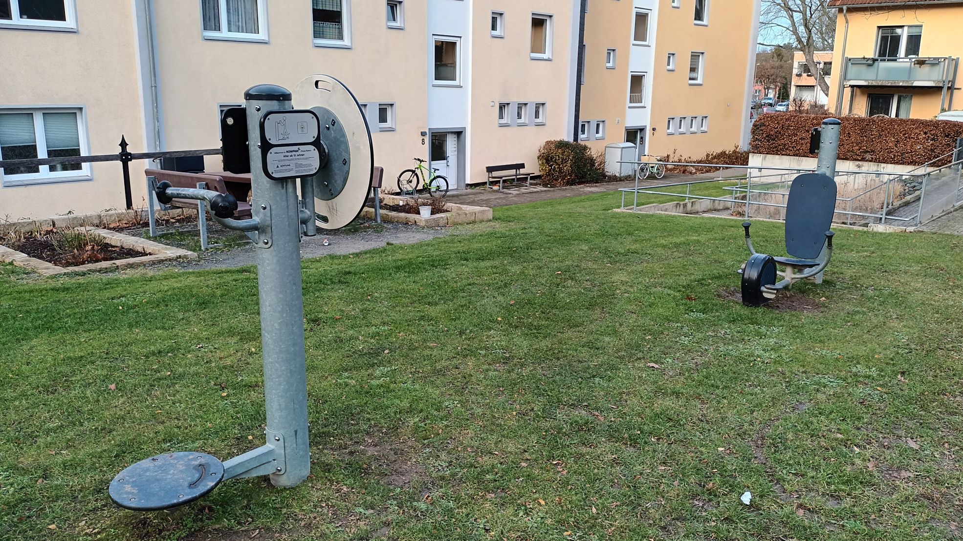 Outdoor Fitnessgeräte am Eichendorffplatz in Salzgitter-Bad