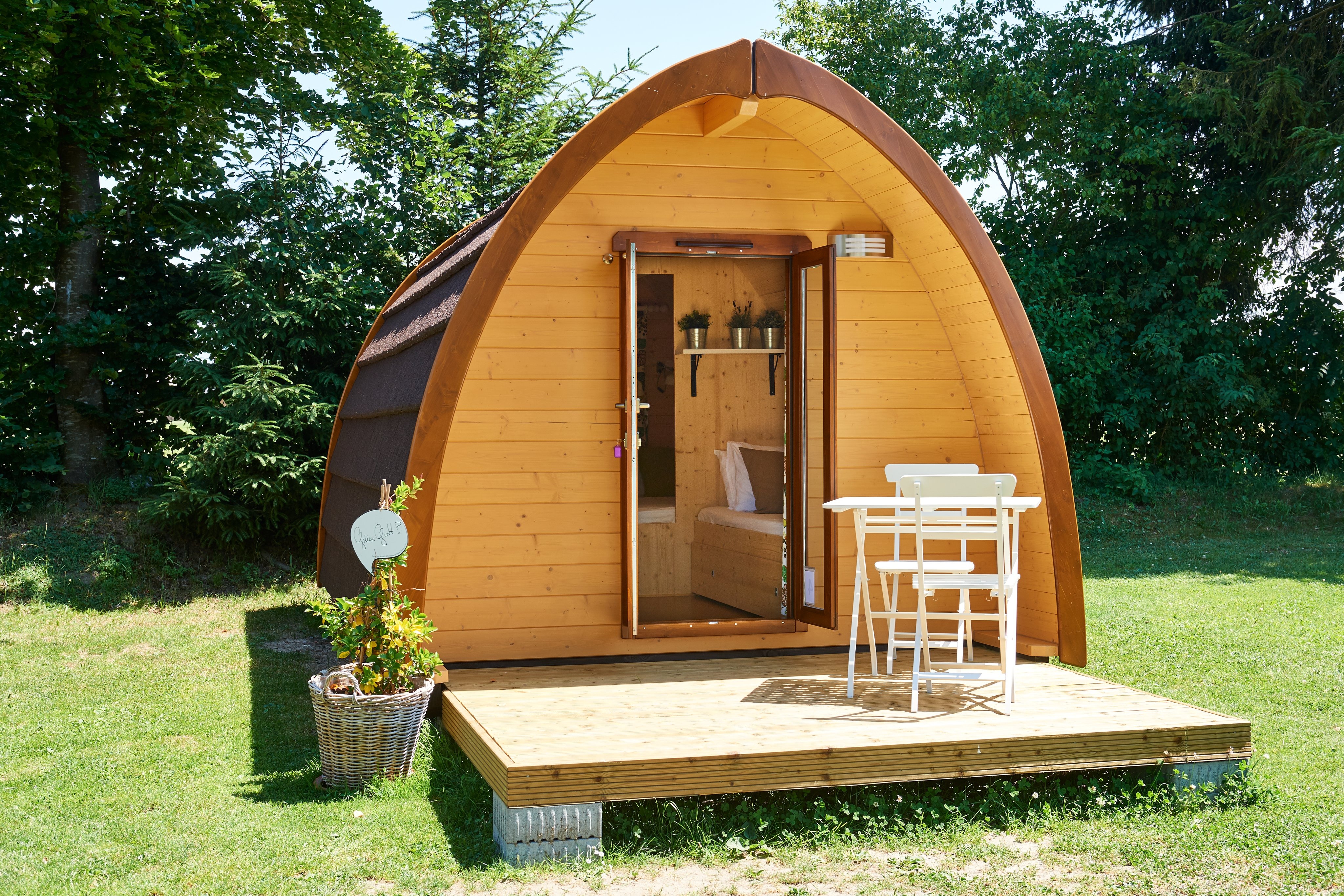 tcs-camping-sempach-family-pod-aussenansicht.jpg