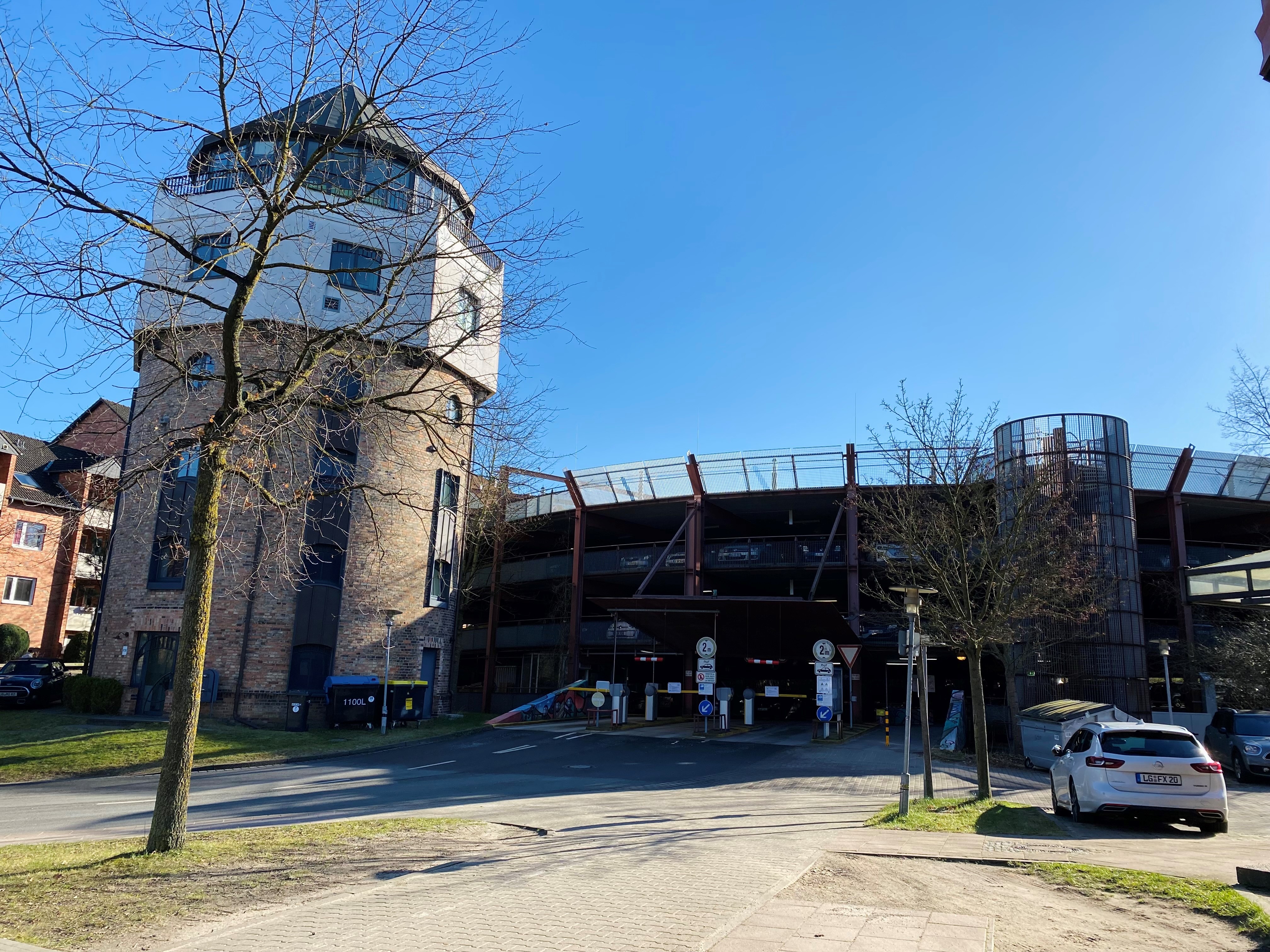 Parkhaus am Bahnhof