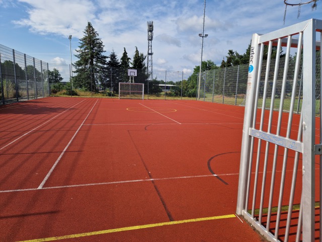 Multifunktionsfeld am Heidelandstadion