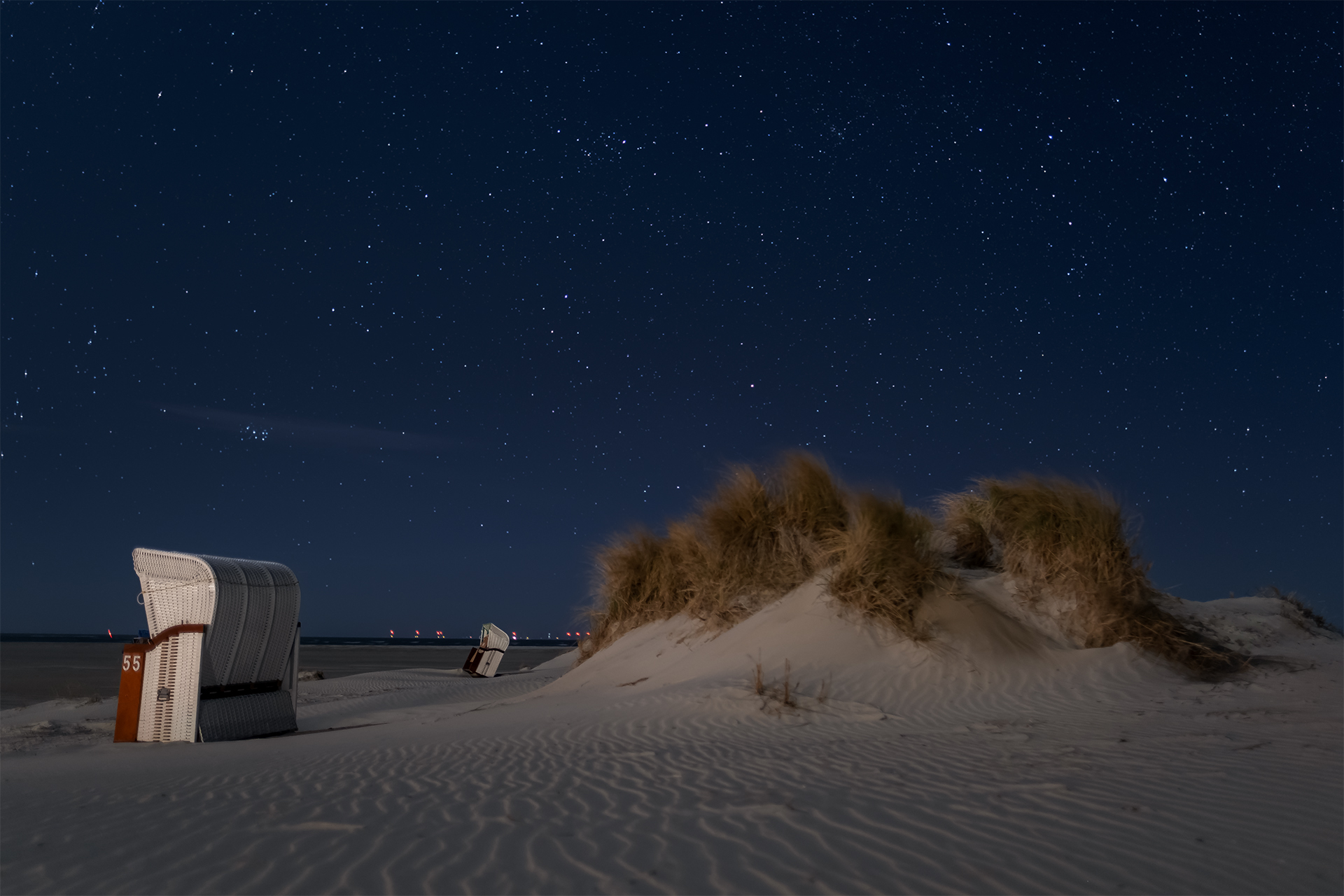 Der nächtliche Strand auf der Nordseeinsel Borkum