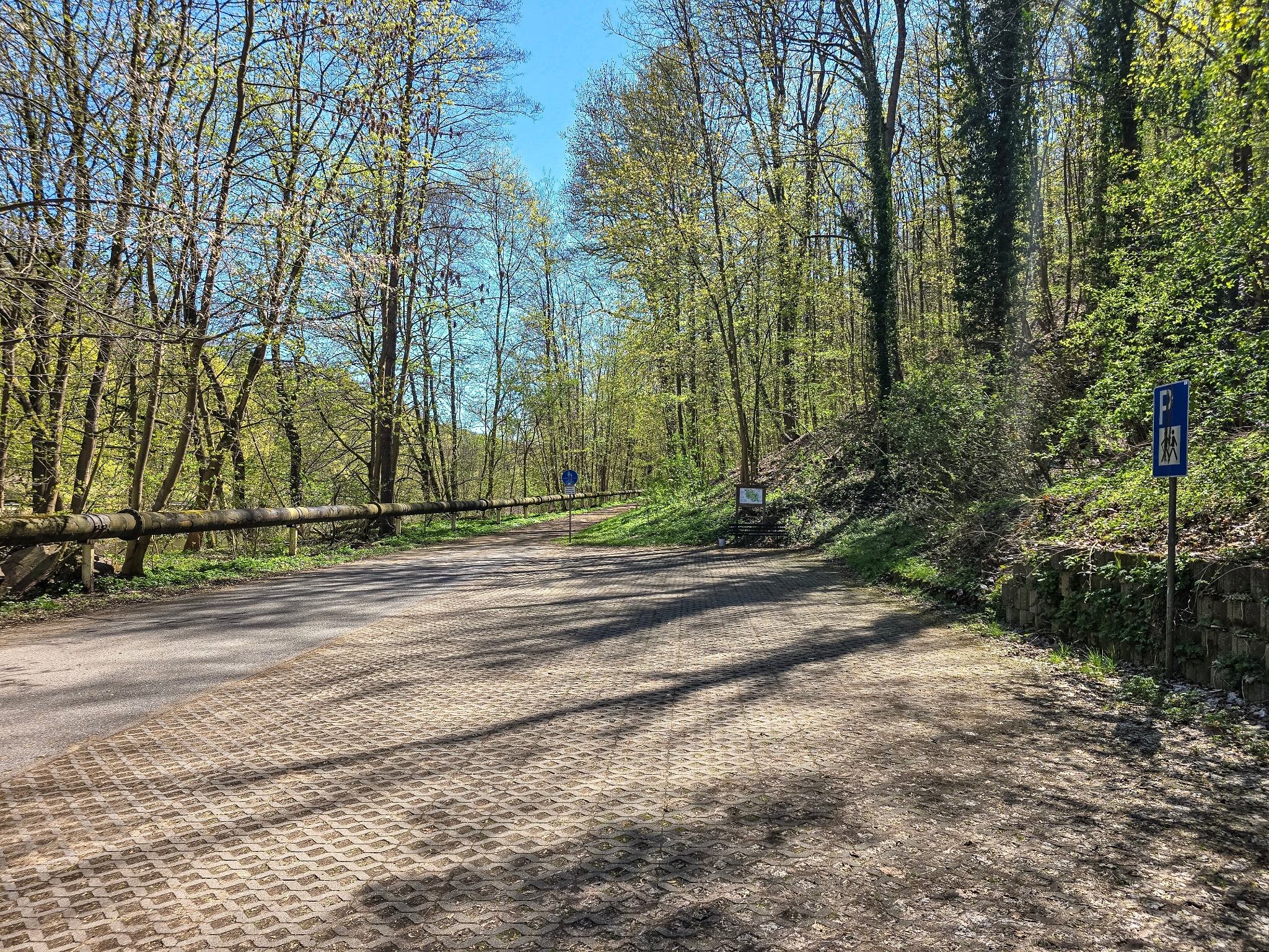 Parkplatz Flinschstraße/Karl-Zeisig-Weg – Motiv