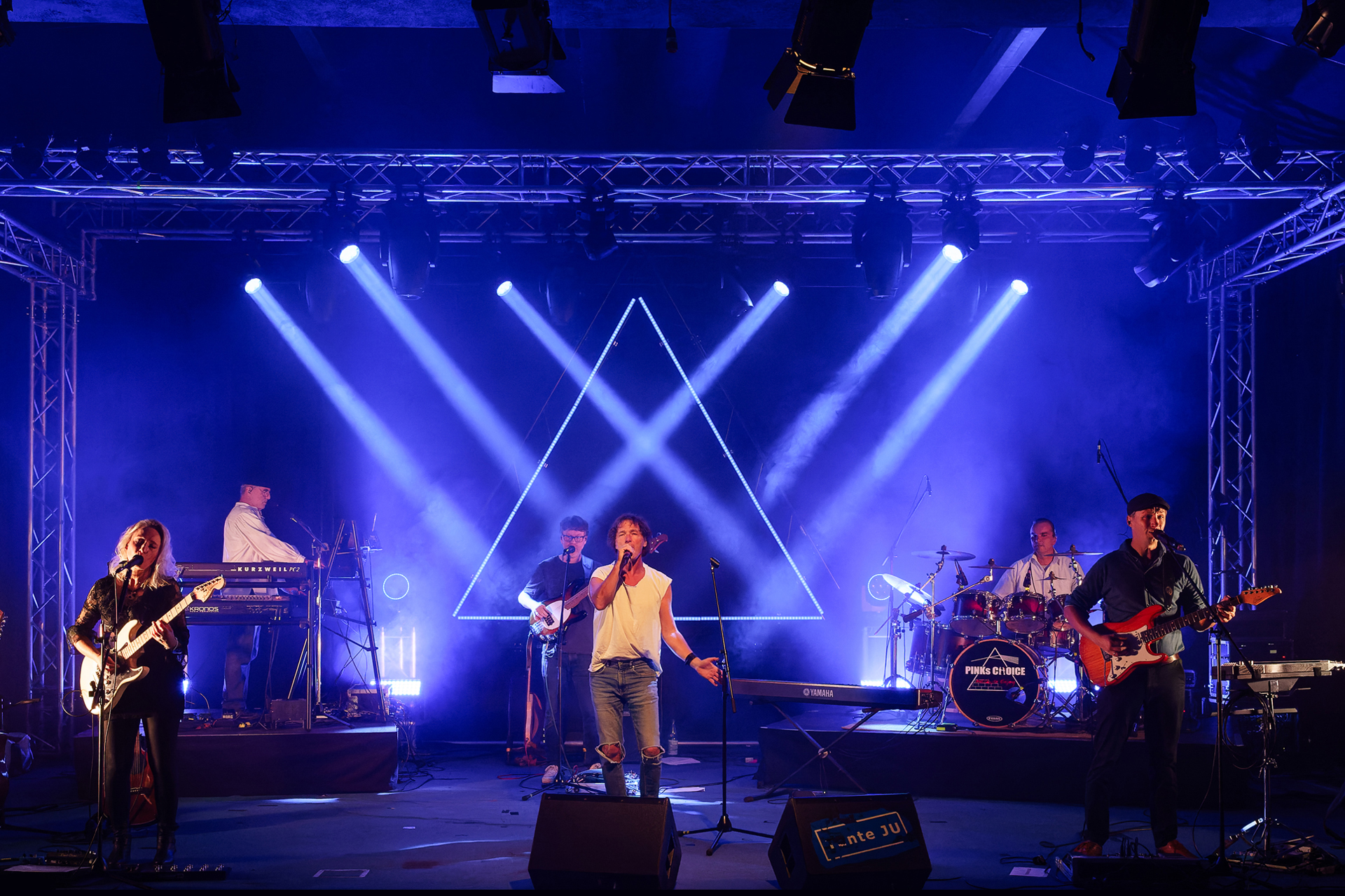Konzert: PINKs CHOICE – Bricks To Enjoy A Tribute To Pink Floyd