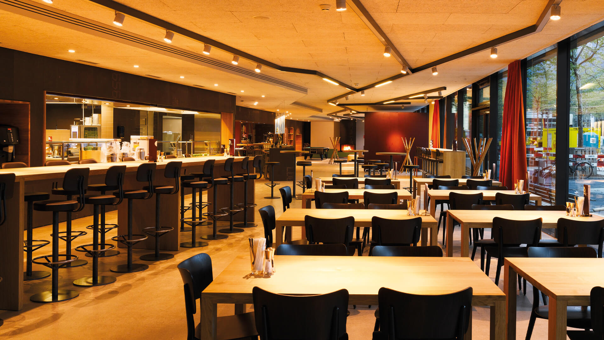 restaurant-3-a-restaurant