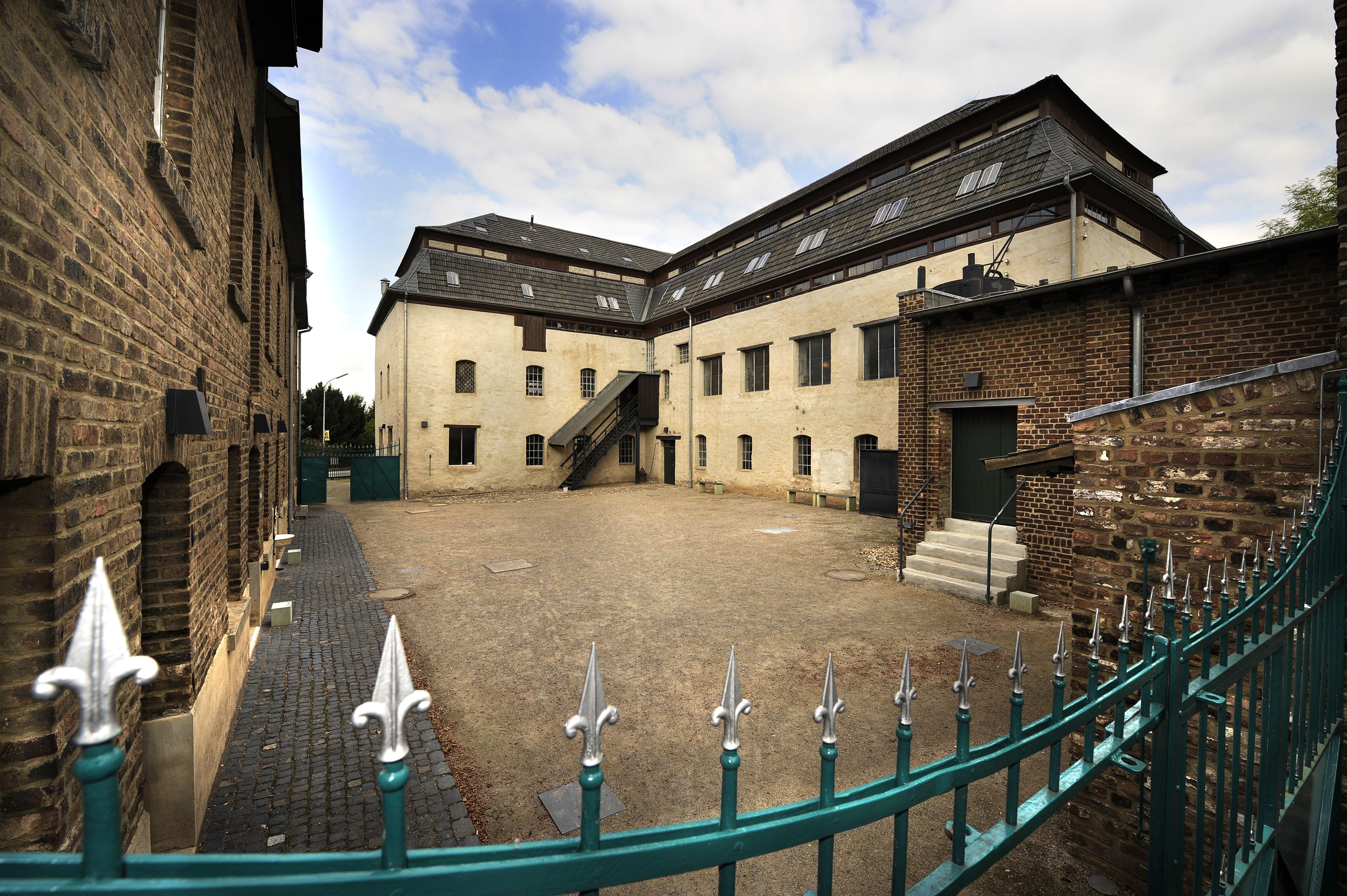 Tuchfabrik Müller - Blick in den Fabrikhof