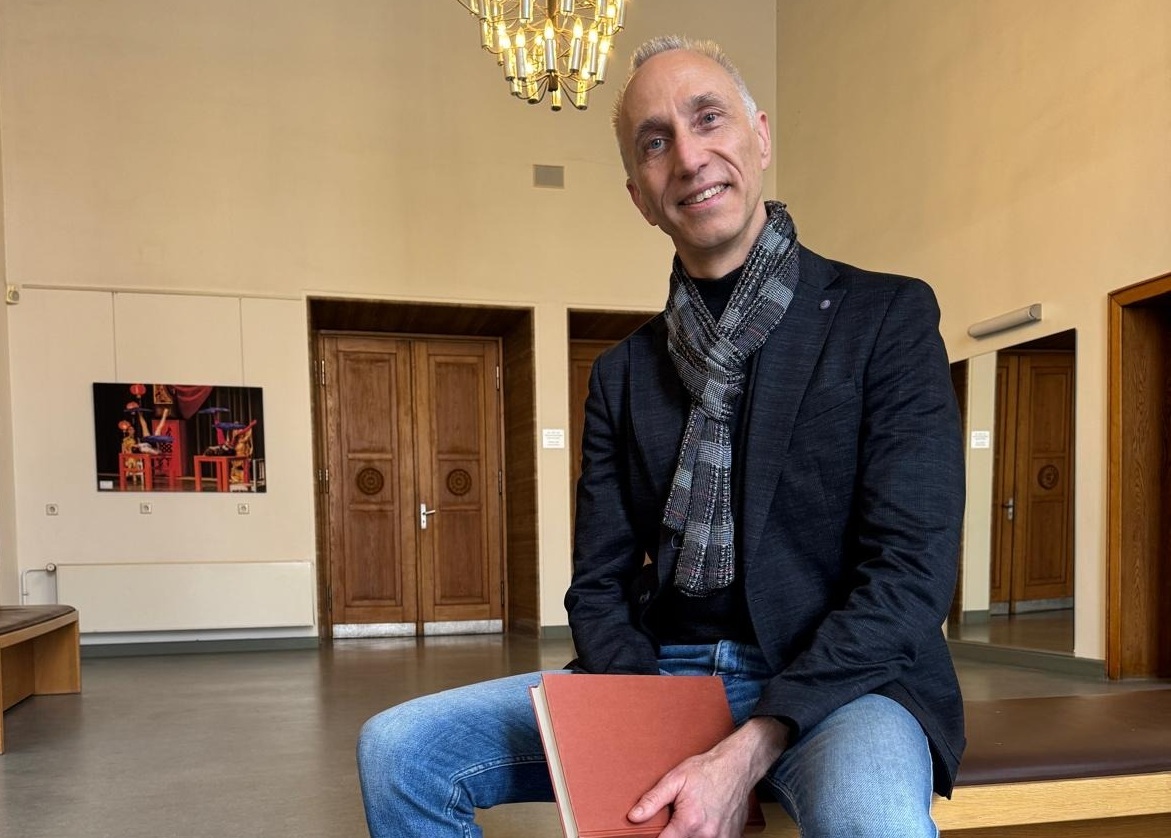 Echt!? Unterhaltsame Lesung mit Uwe Becker