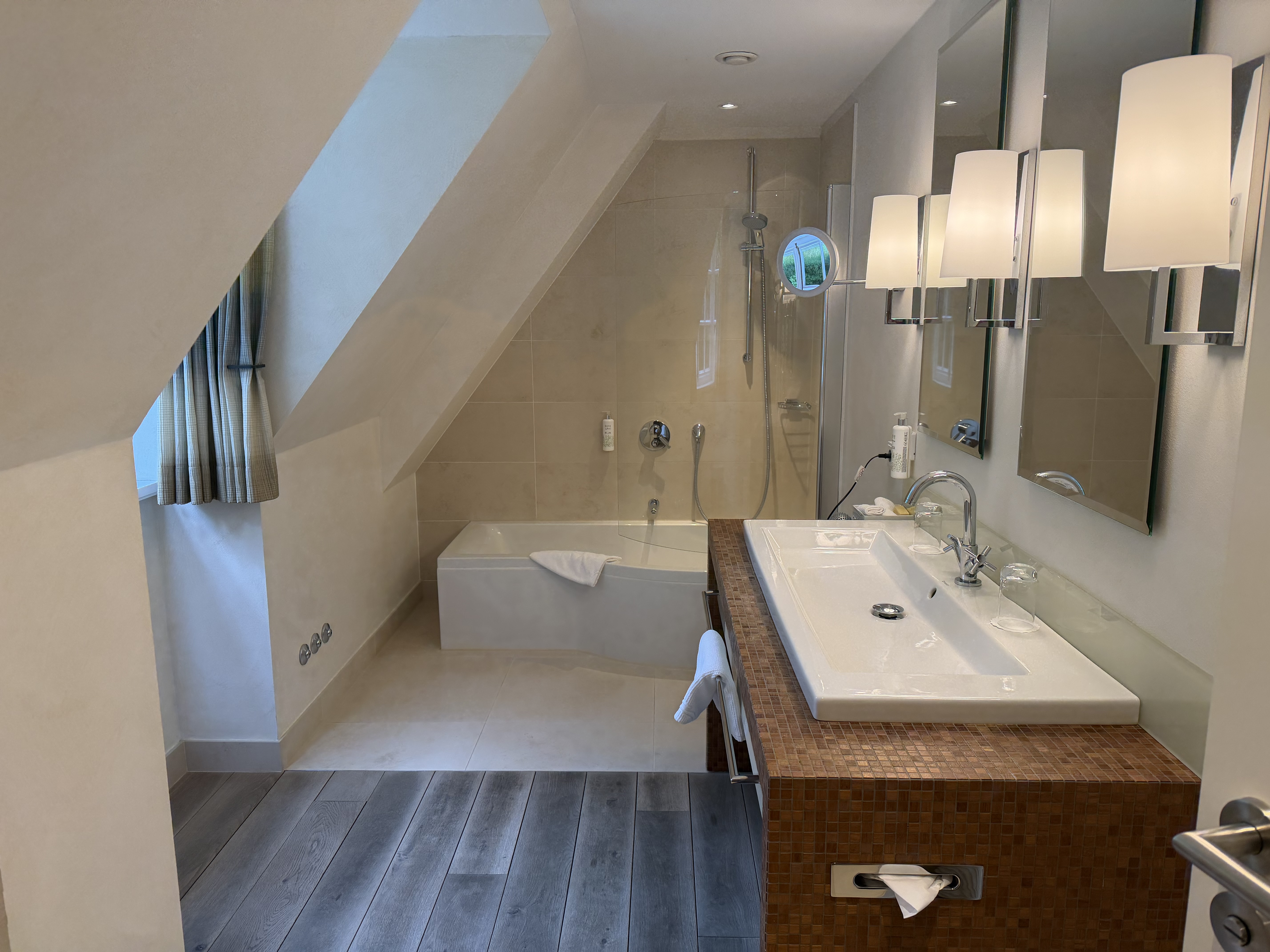 Badezimmer im Forsthaus Heiligenberg