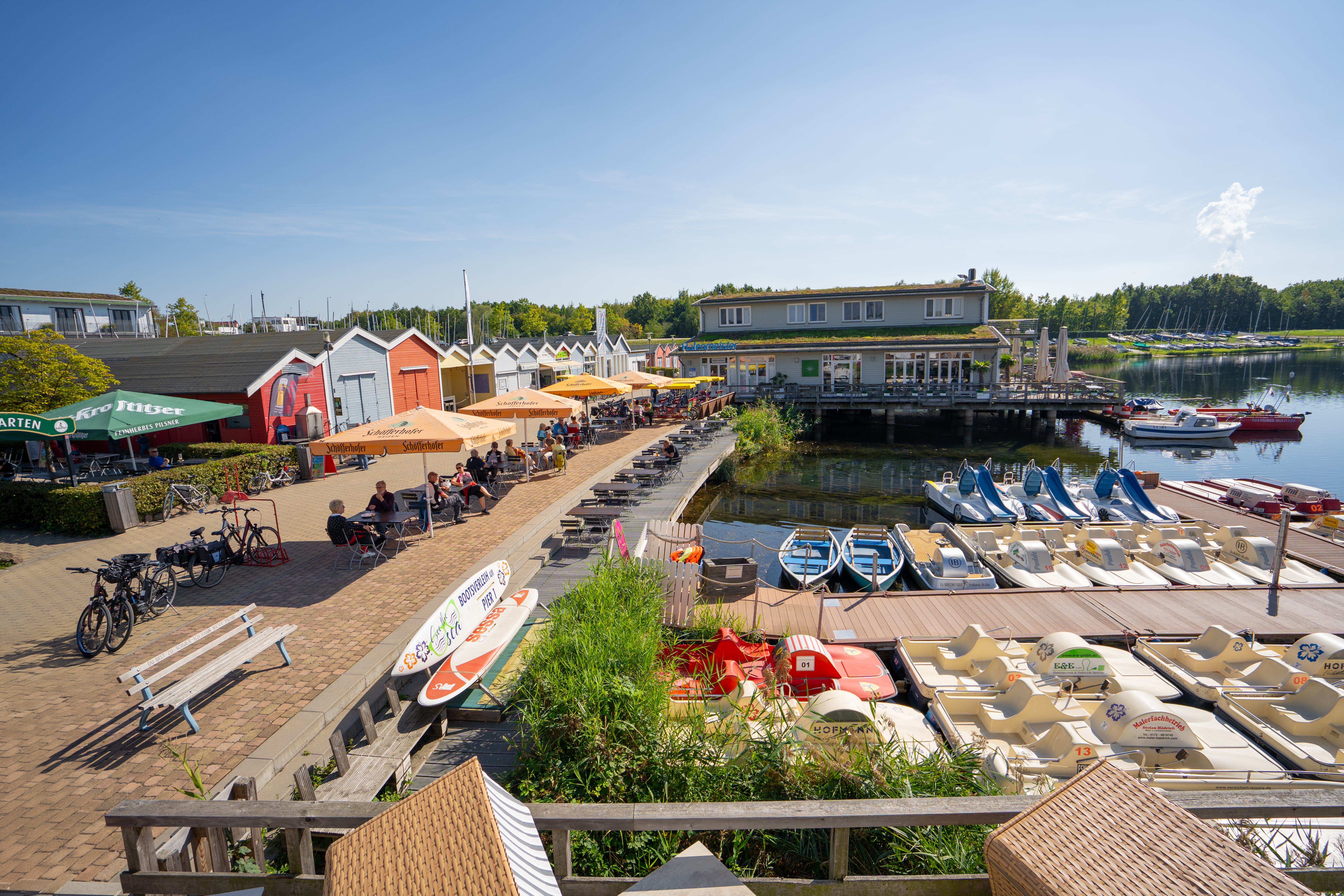 Biergarten am Hafen Pier 1 – Motiv