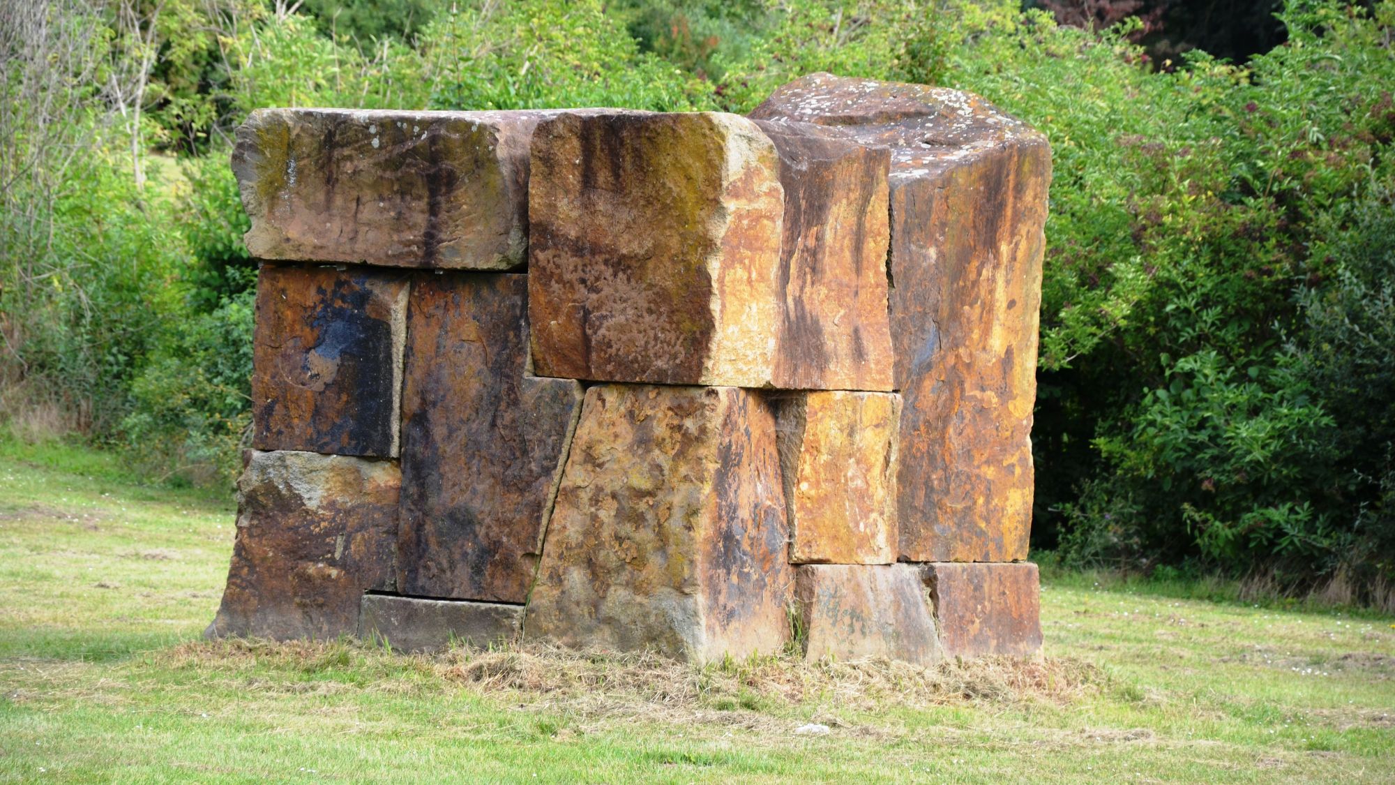 Skulptur Würfel von Reinhard Buxel