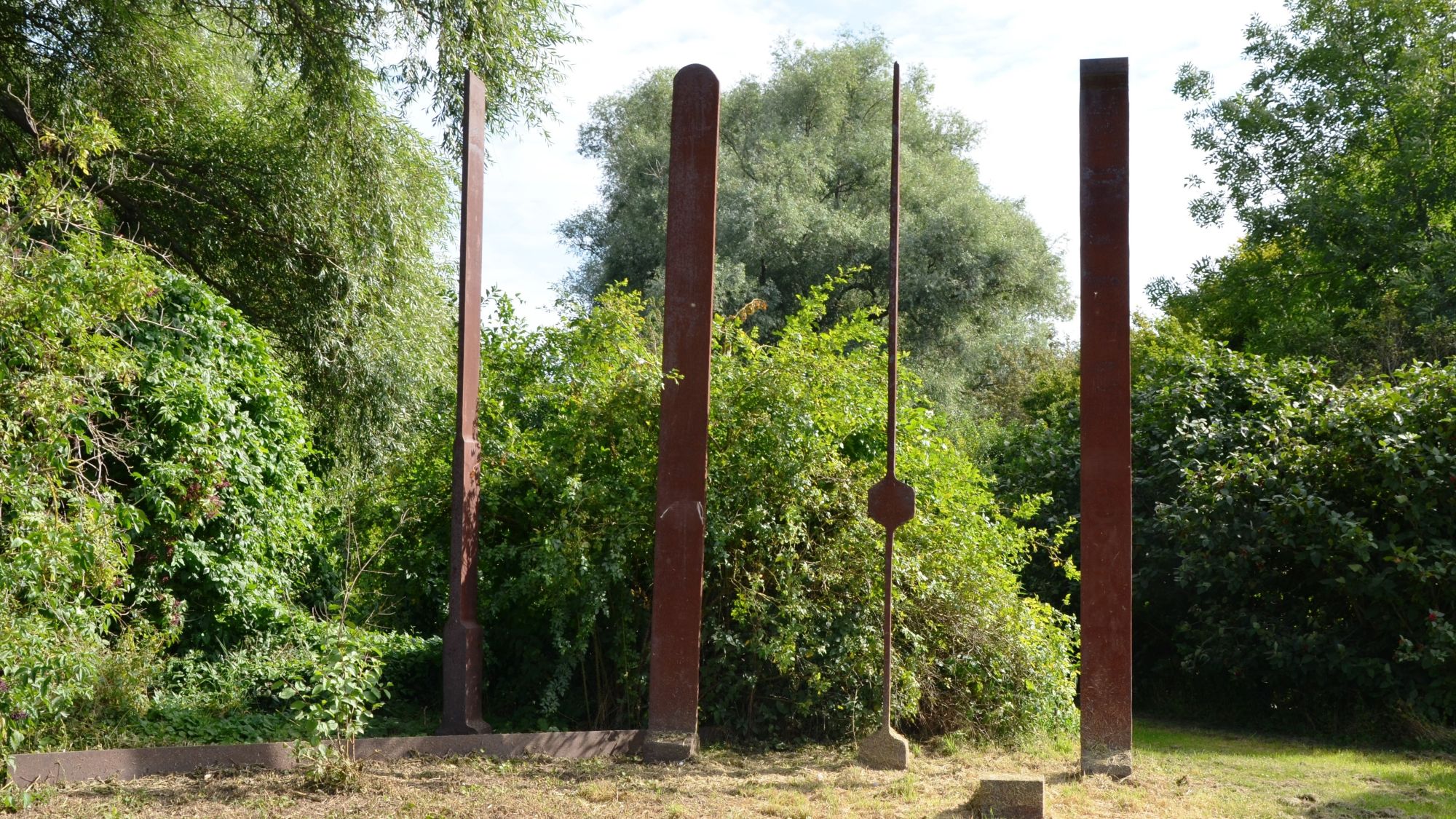 Skulptur Cielo et terra von Ansgar Nierhoff