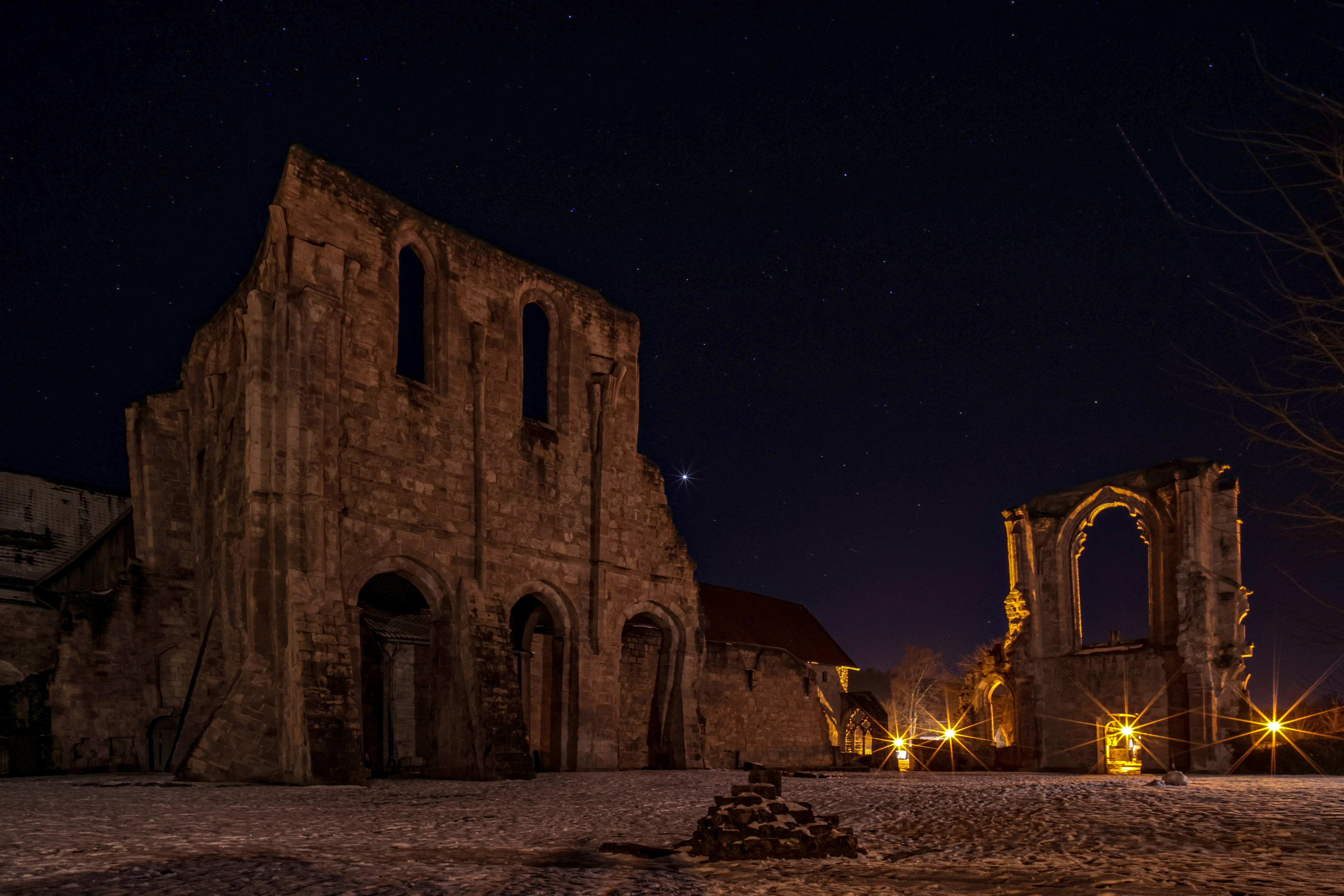 Rabenschwarze Nachtgeschichten MARKUS VEITH Kreuzgang, Kloster Walkenried