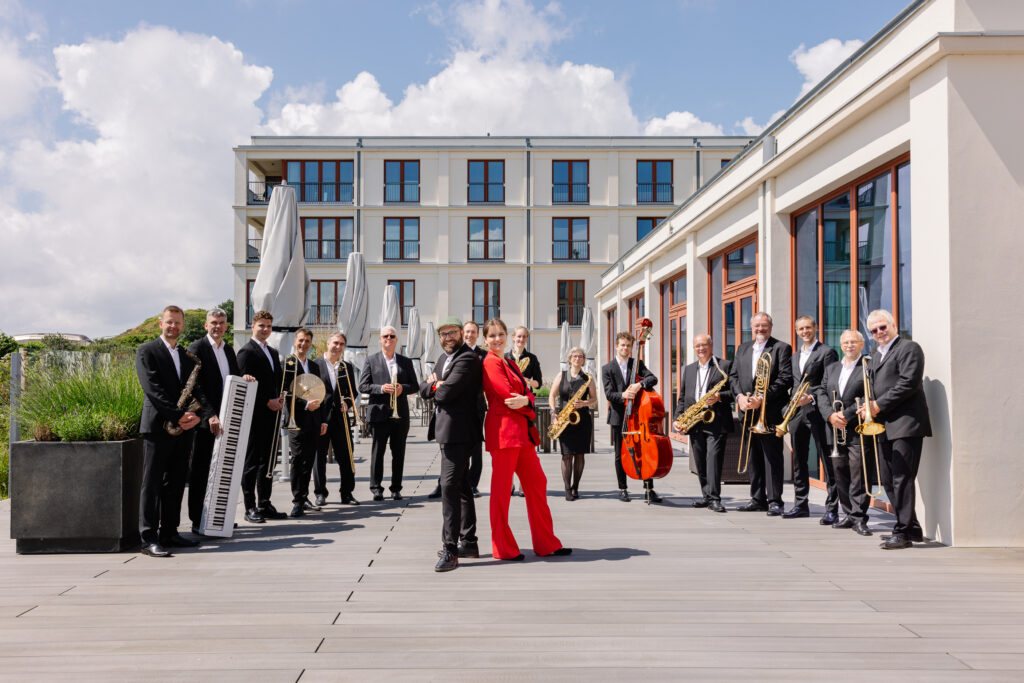 Open Air im Barockgarten mit der FTO Big Band