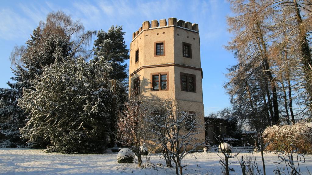 Drosteturm im Schlosspark Wehrden