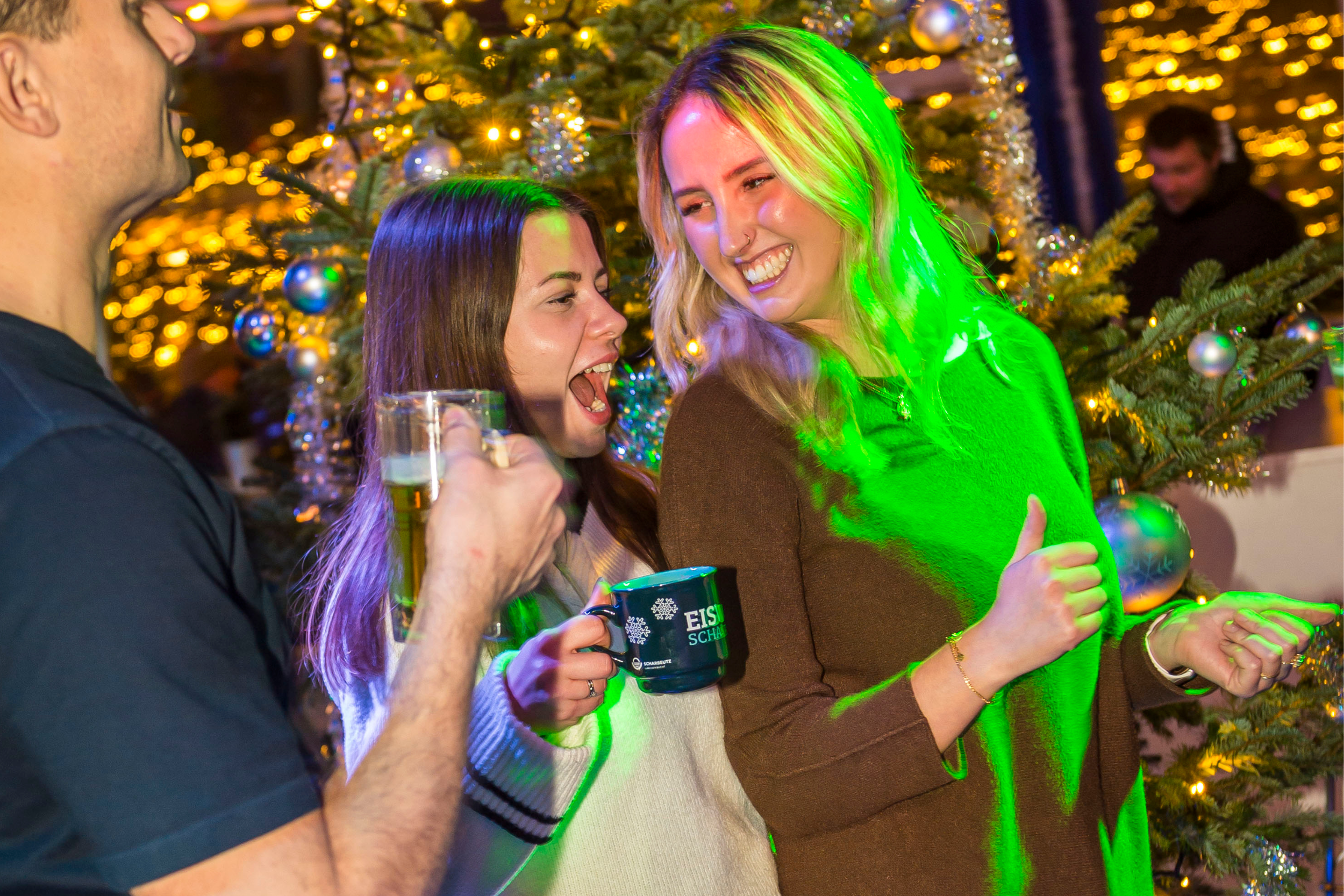 EISWELT SCHARBEUTZ: Après-Skate-Party