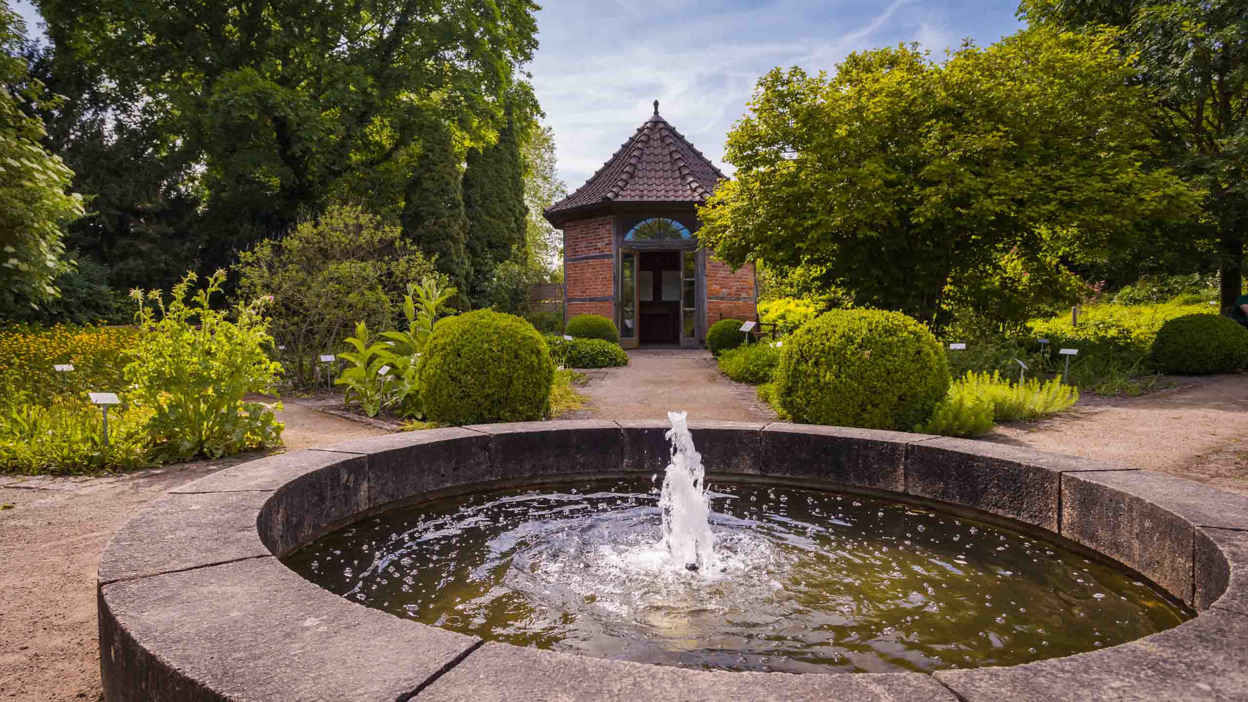 Heilpflanzengarten Celle, Brunnen
