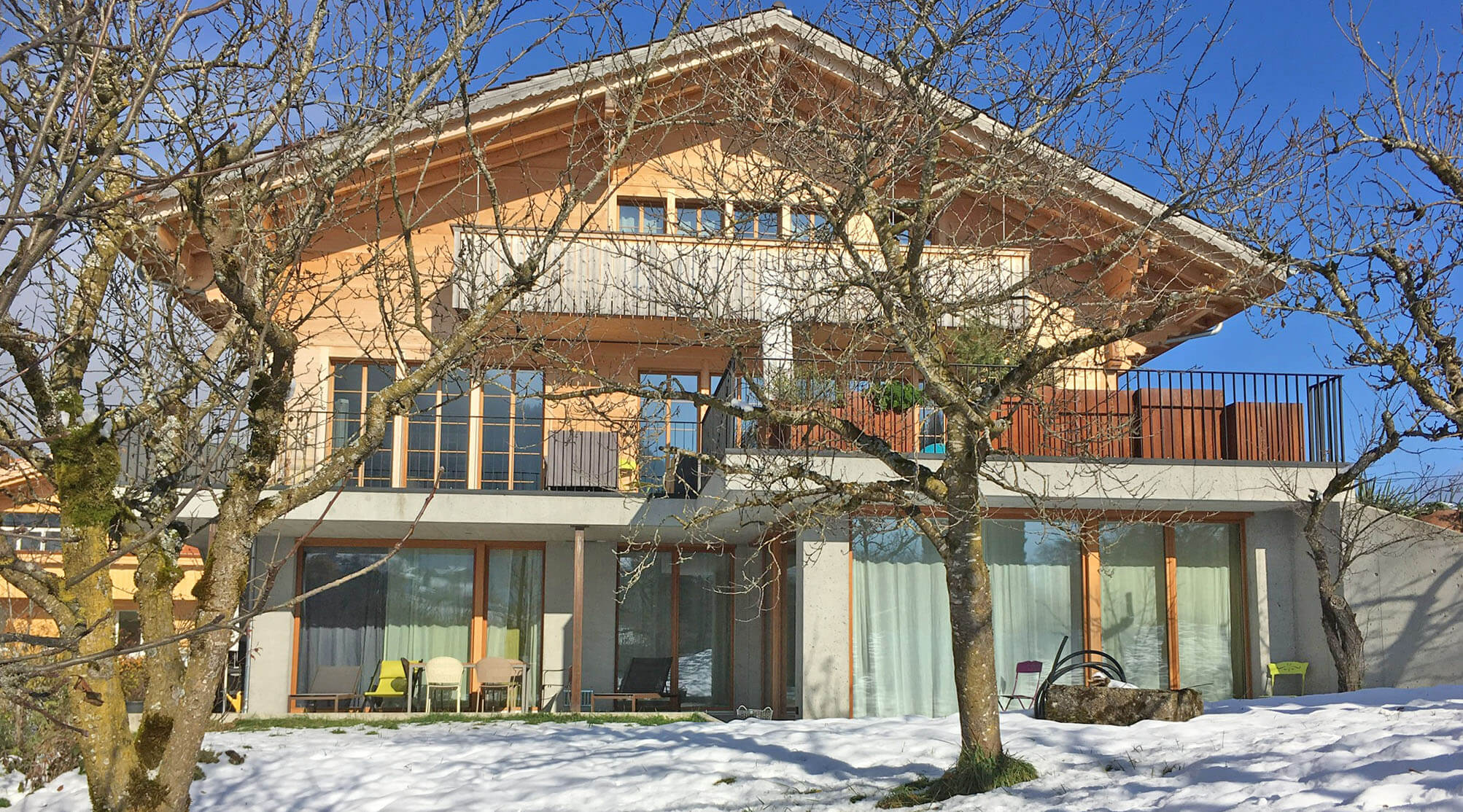 Exterior view Chalet Park in winter